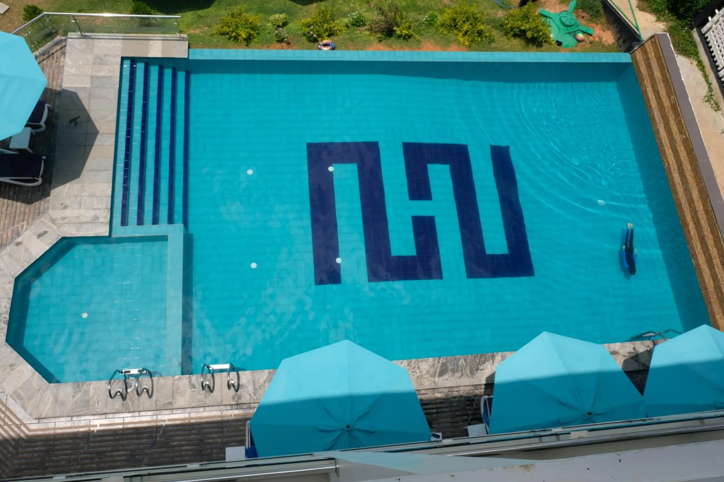 Swimming pool in Twenty-Two Weligambay