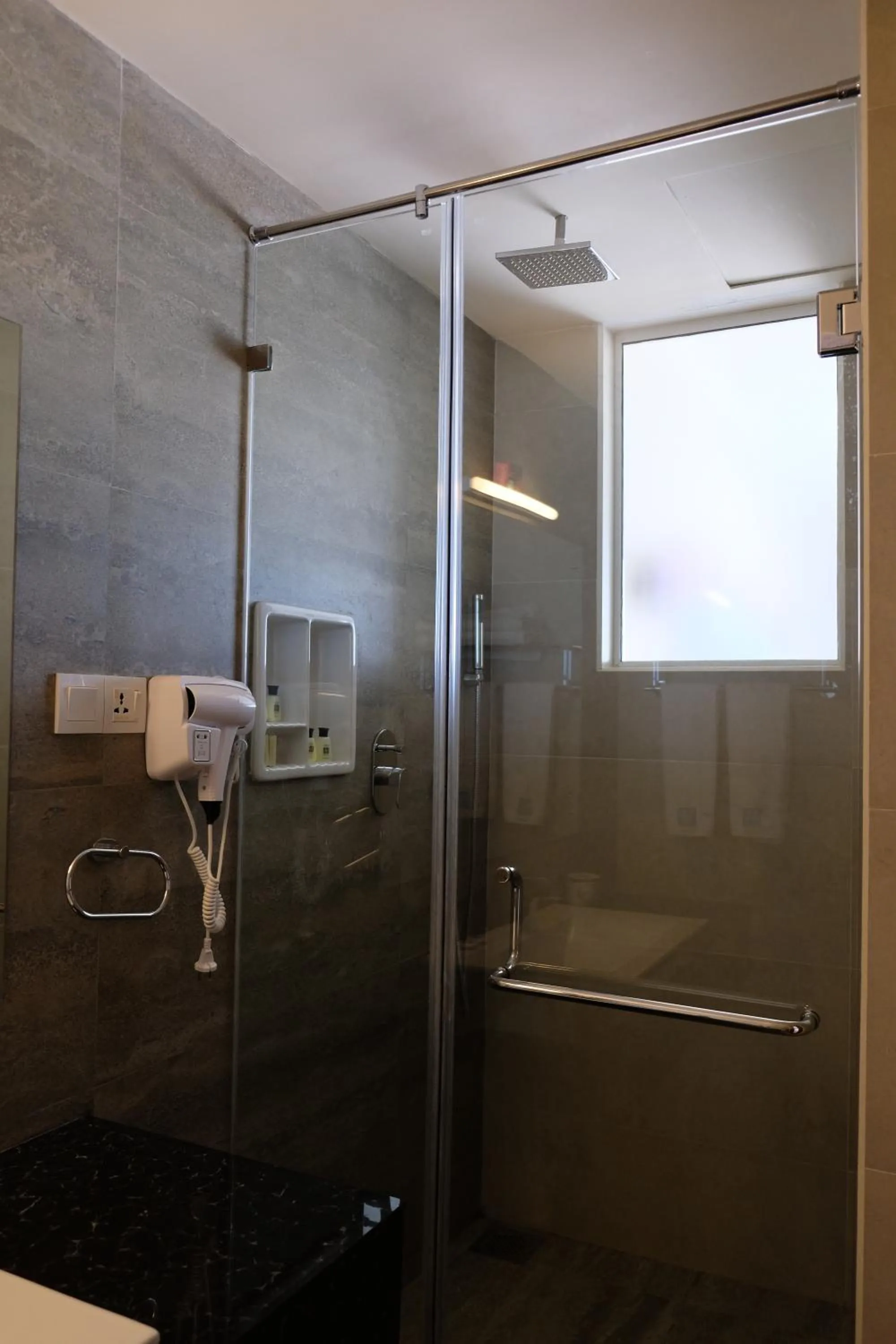 Bathroom in Twenty-Two Weligambay