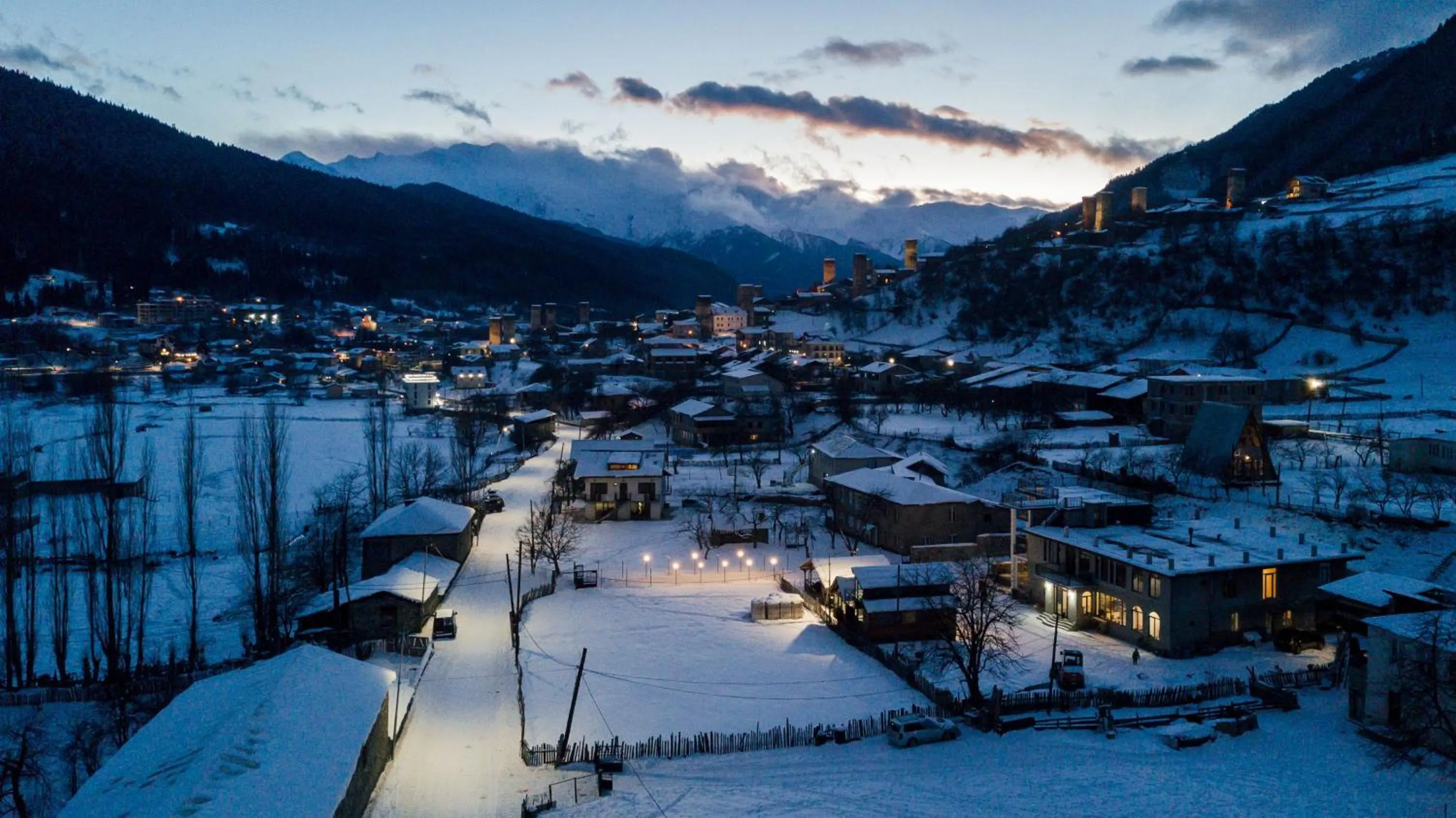 Night, Winter in Hotel Level