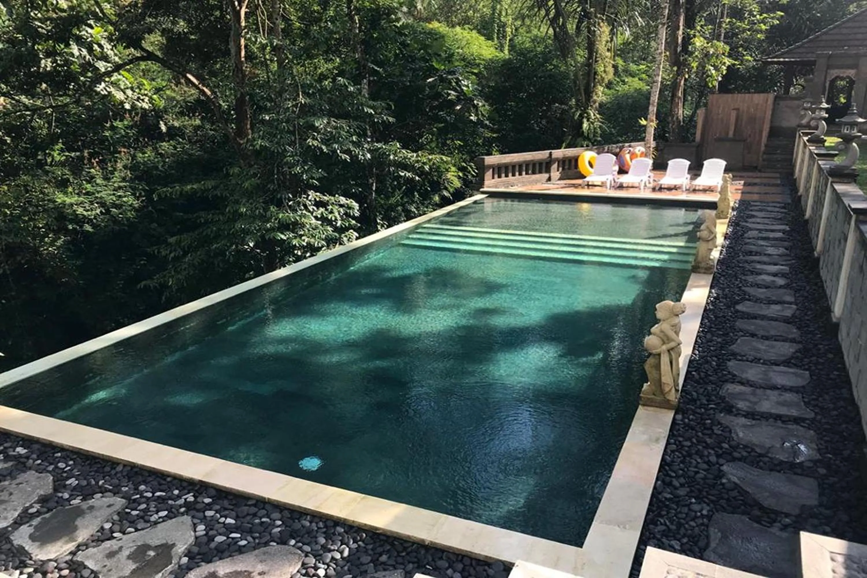 Swimming pool in Bali Jungle Resort
