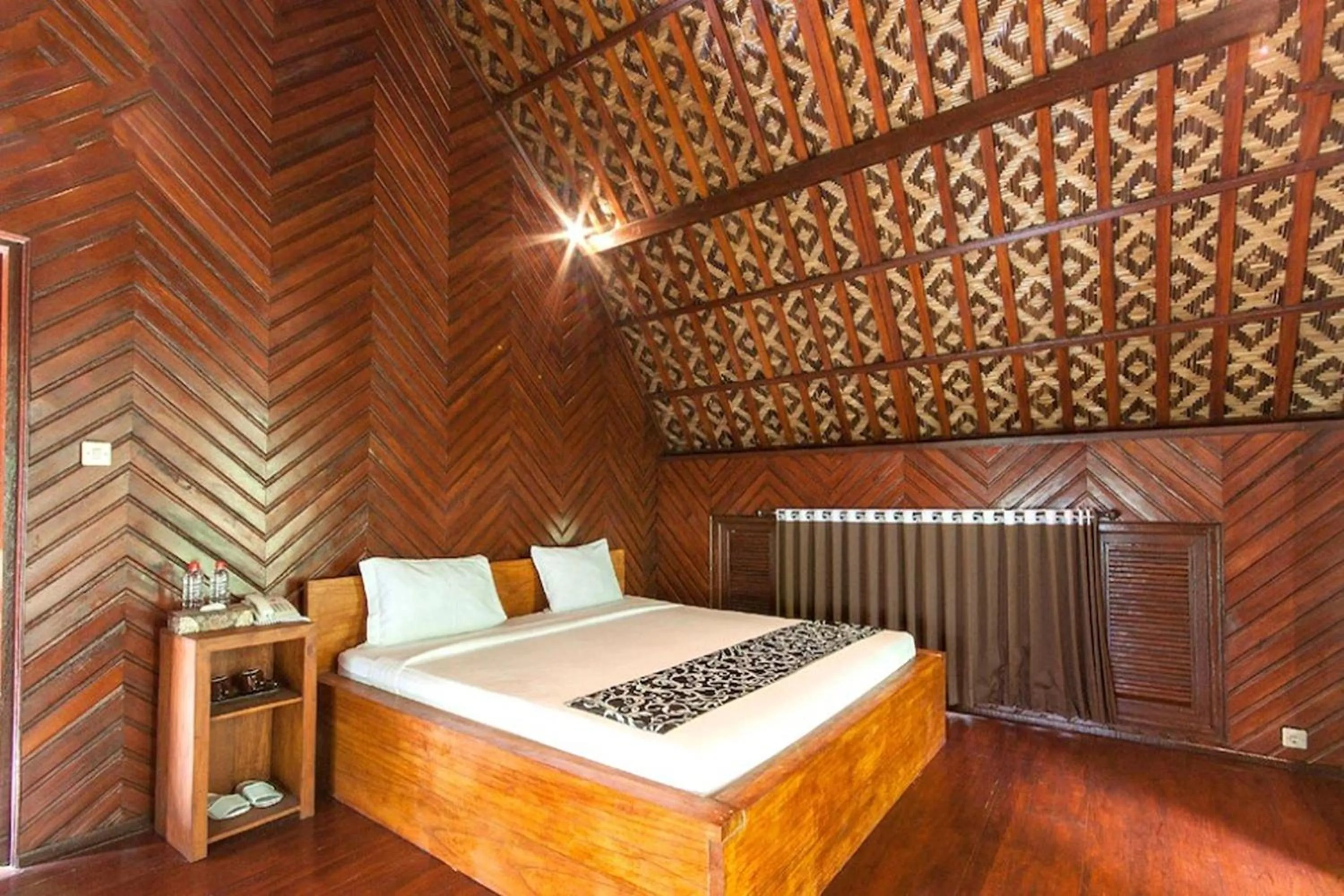 Bed in Bali Jungle Resort