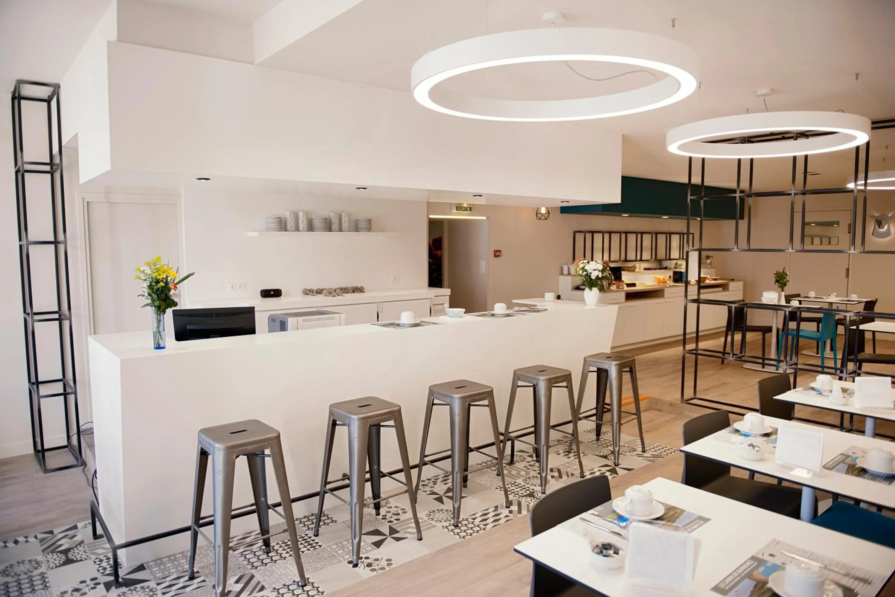 Lounge or bar in Hôtel Du Port