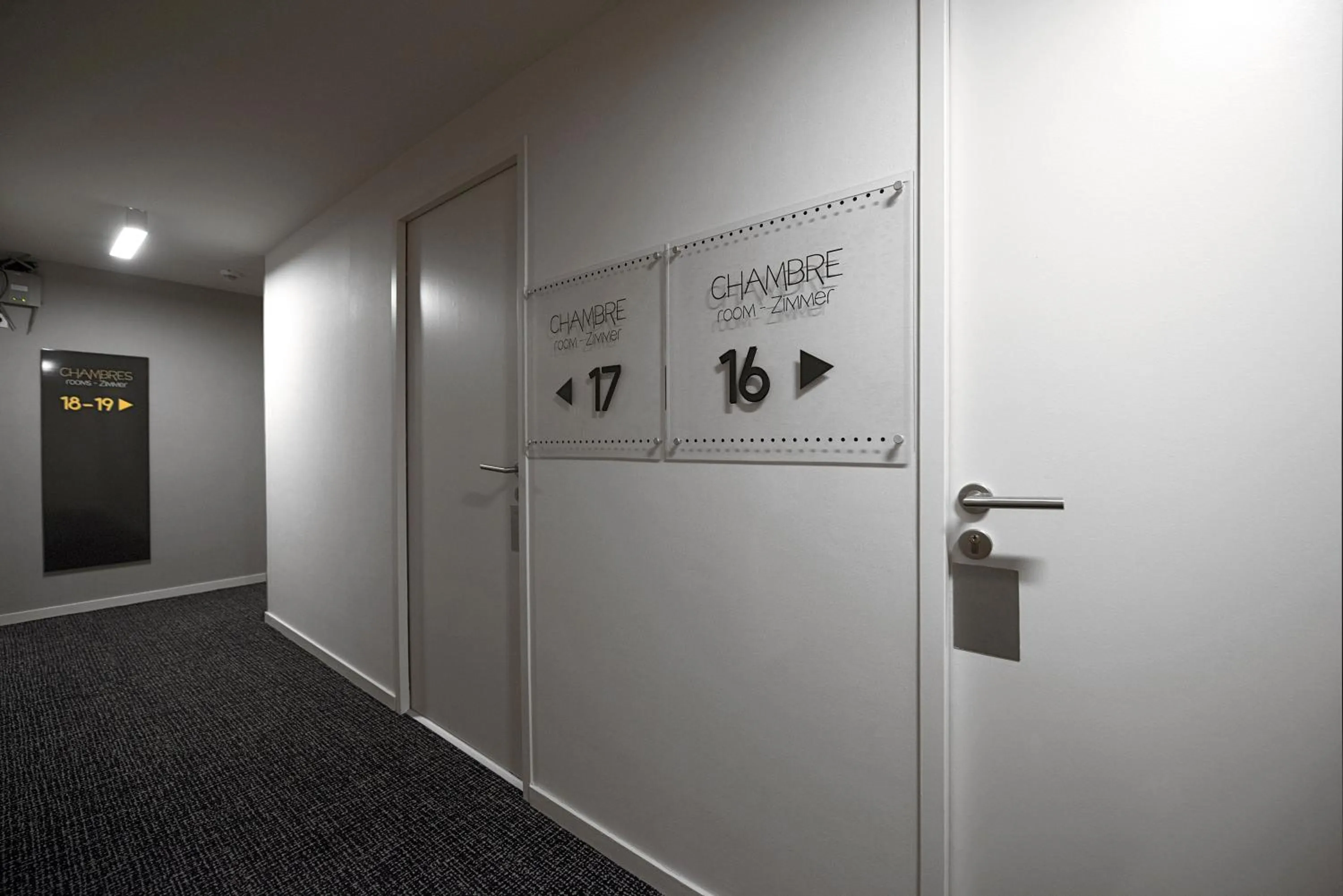 Property building in Hôtel Du Port