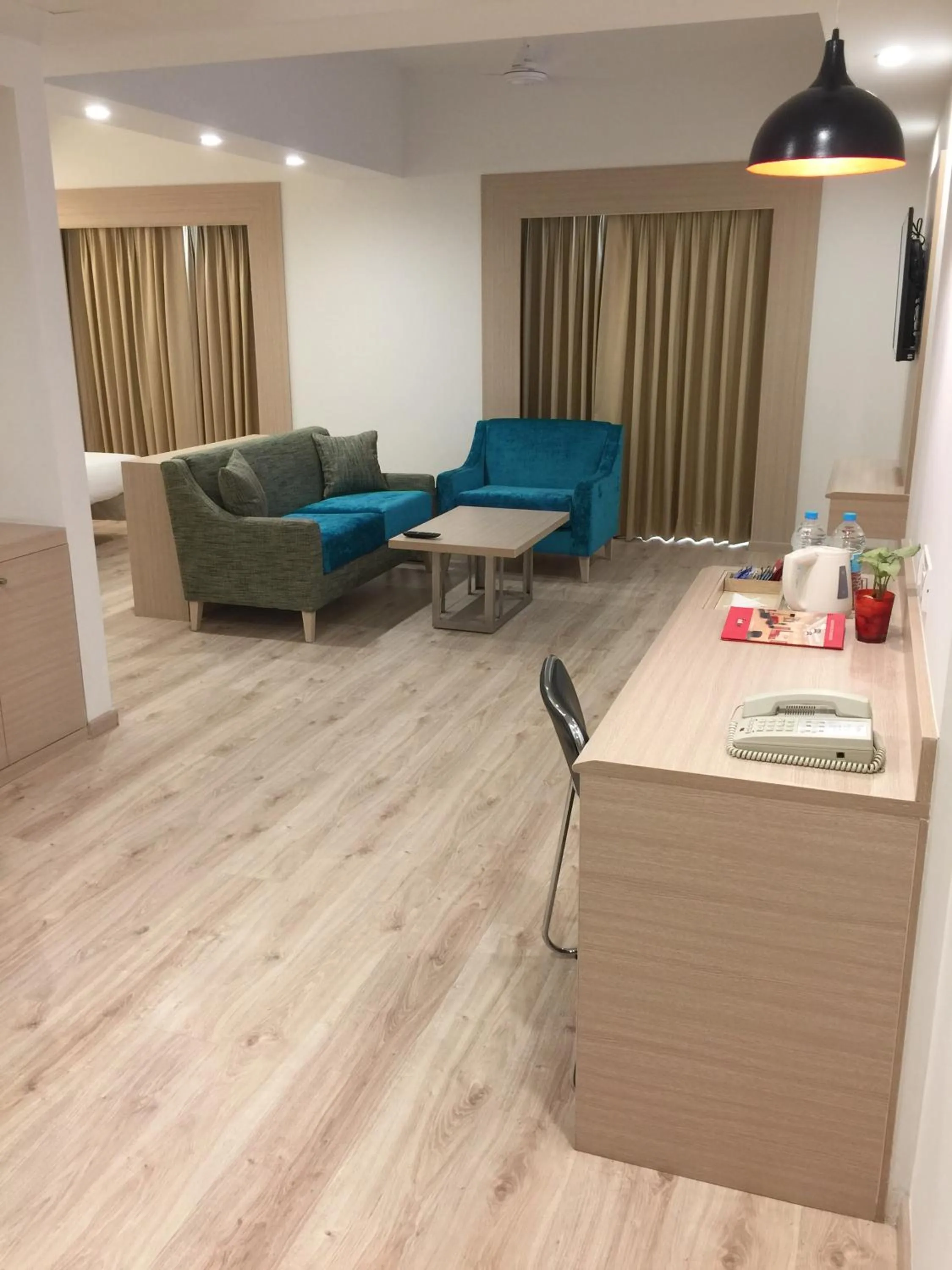 Living room in Red Fox by Lemon Tree Hotels, Sector 60, Gurugram