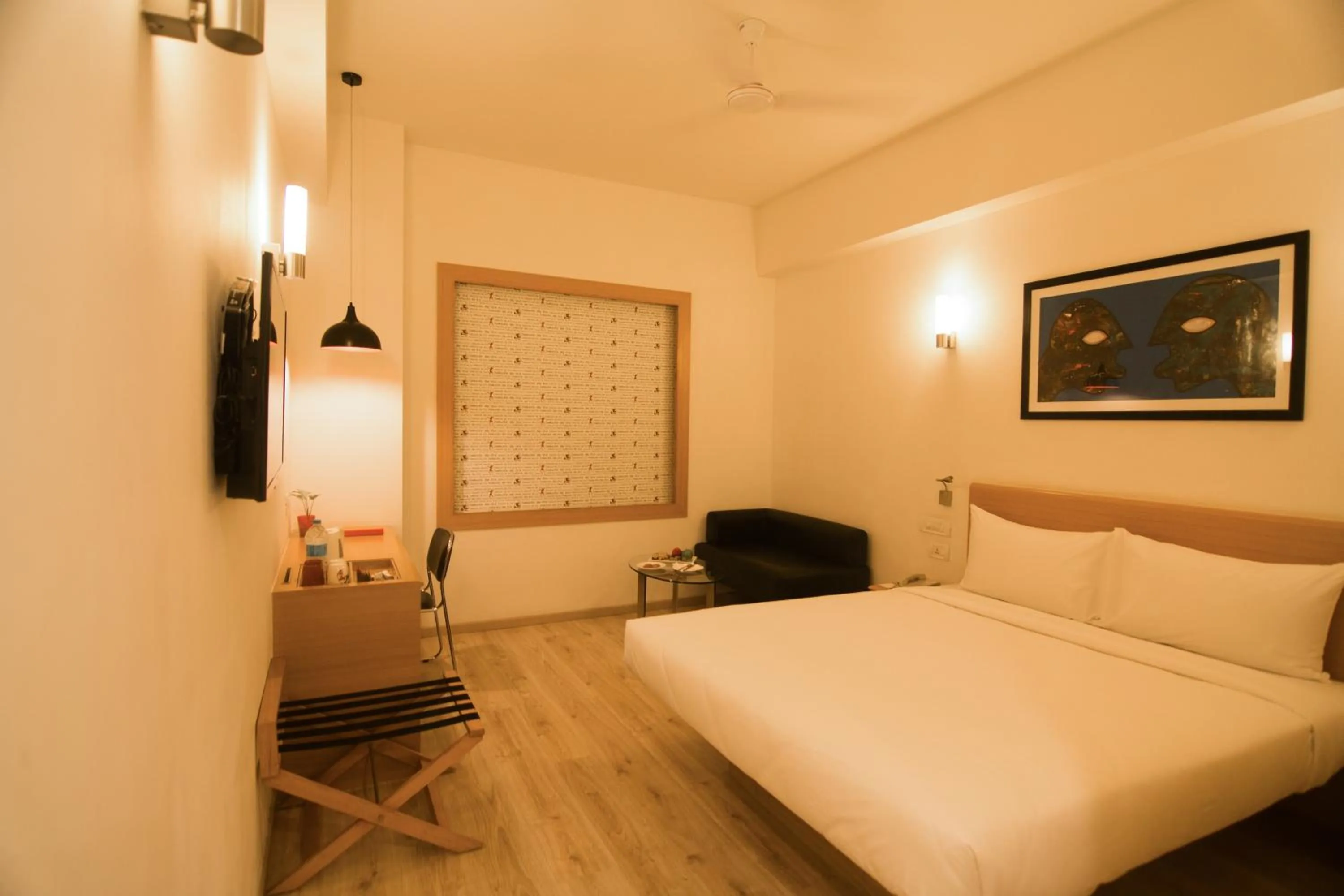 Bedroom, Bed in Red Fox by Lemon Tree Hotels, Sector 60, Gurugram