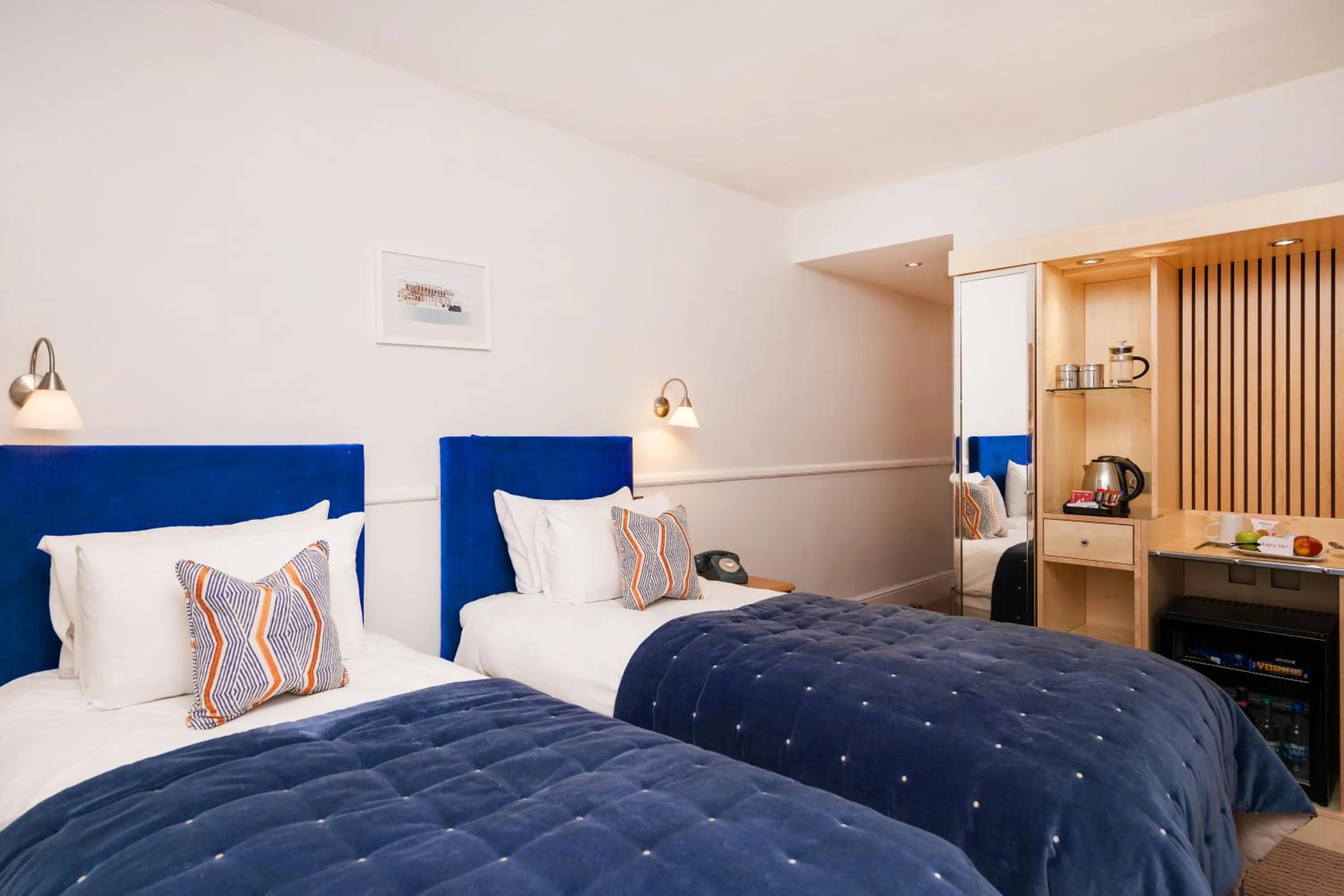 Bedroom, Bed in The Rodney Hotel