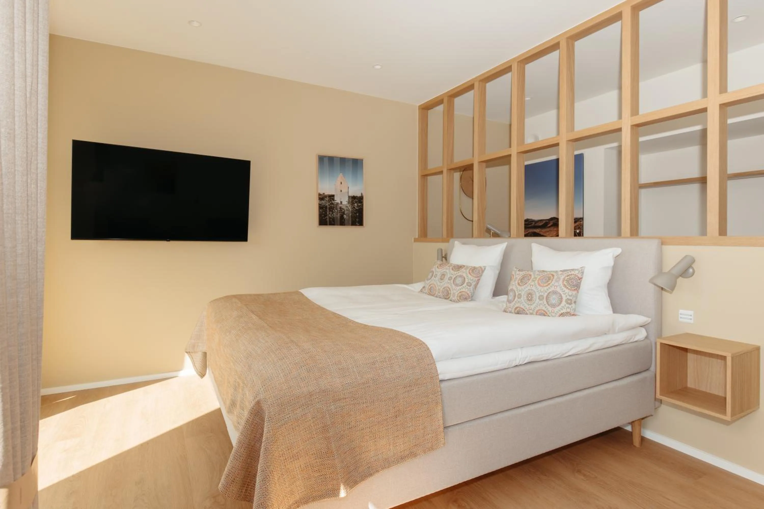 TV and multimedia, Bed in Color Hotel Skagen