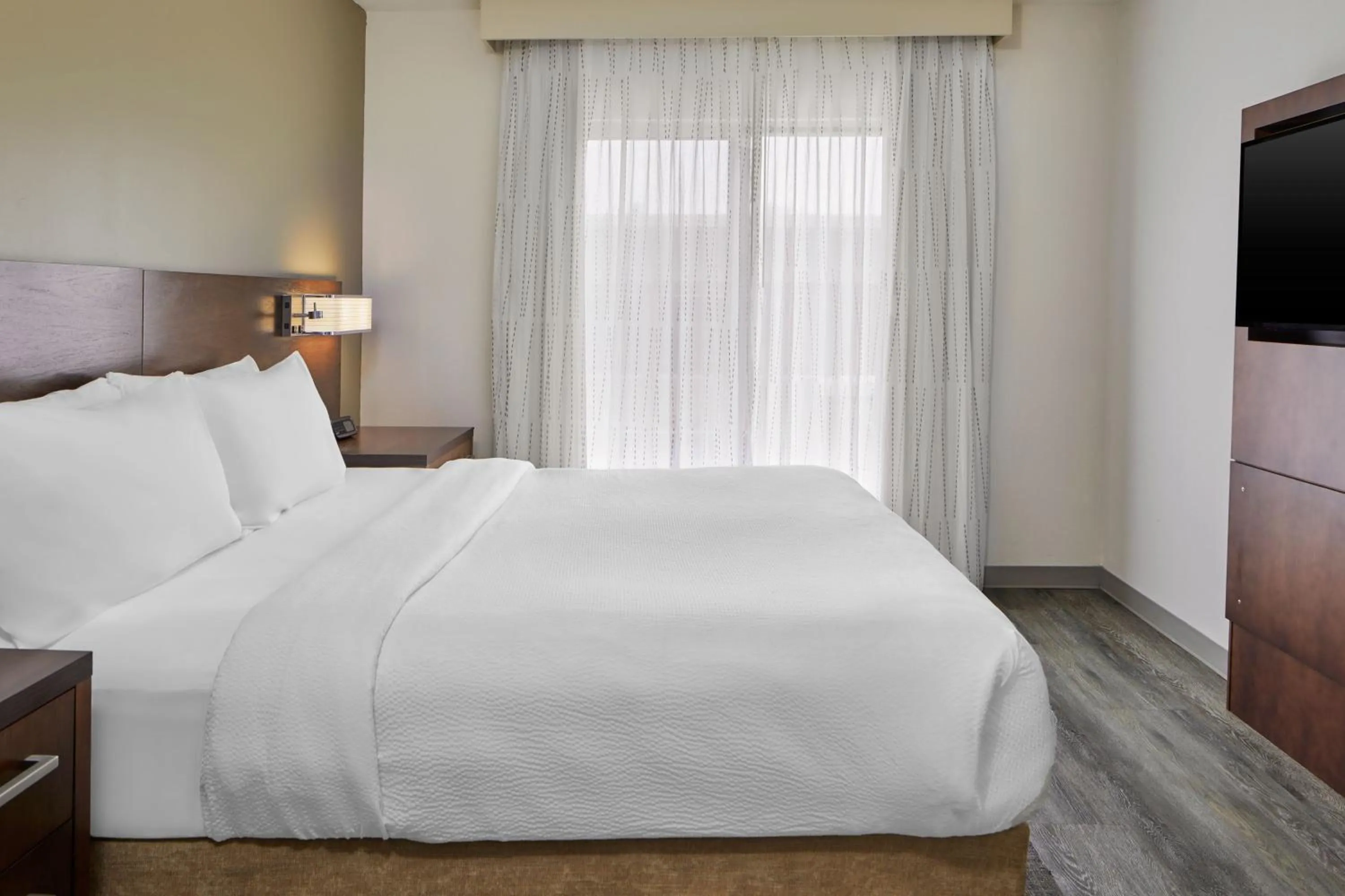 Bedroom, Bed in Residence Inn Atlanta Perimeter Center Dunwoody