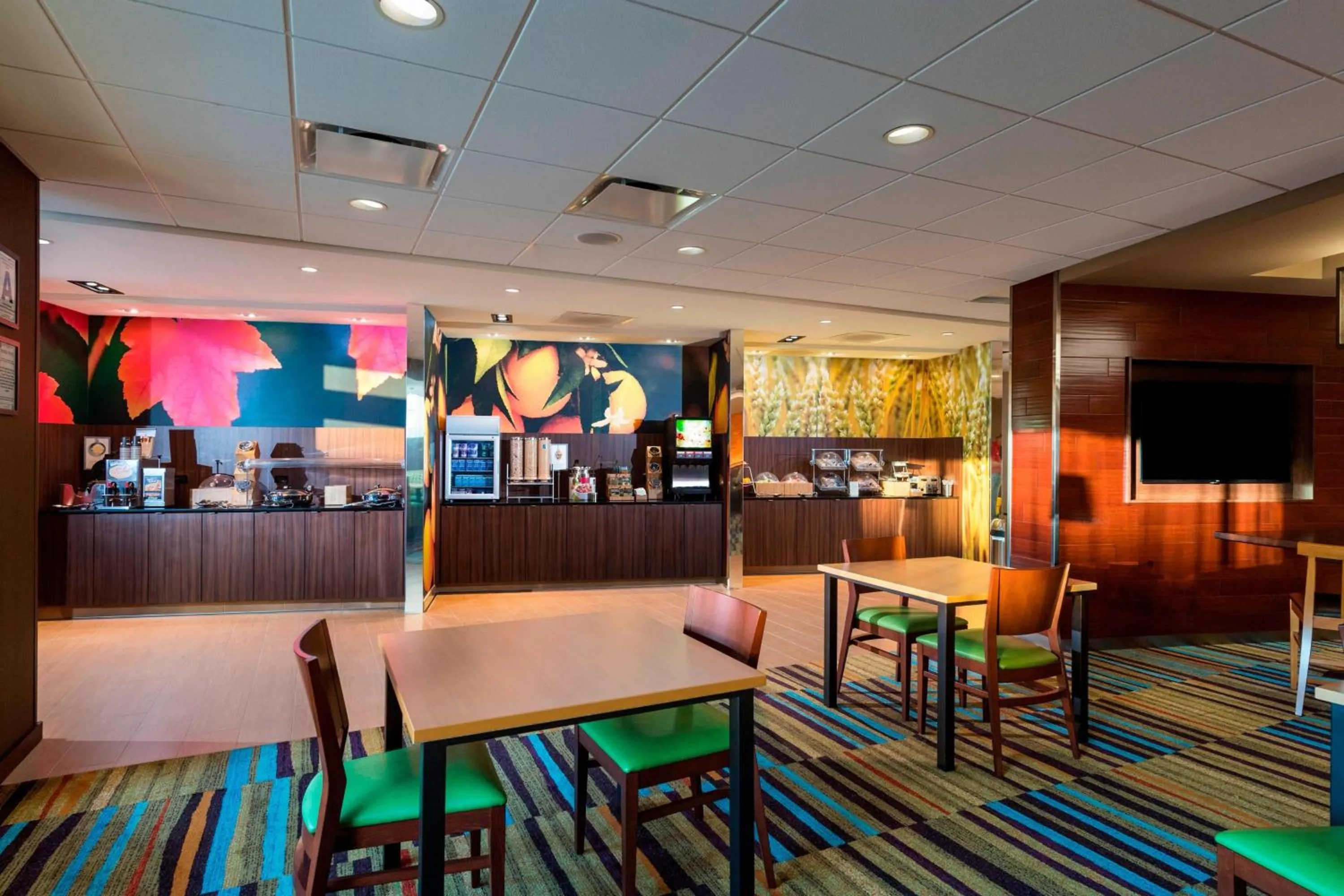 Breakfast in Fairfield by Marriott Inn & Suites Palm Desert Coachella Valley