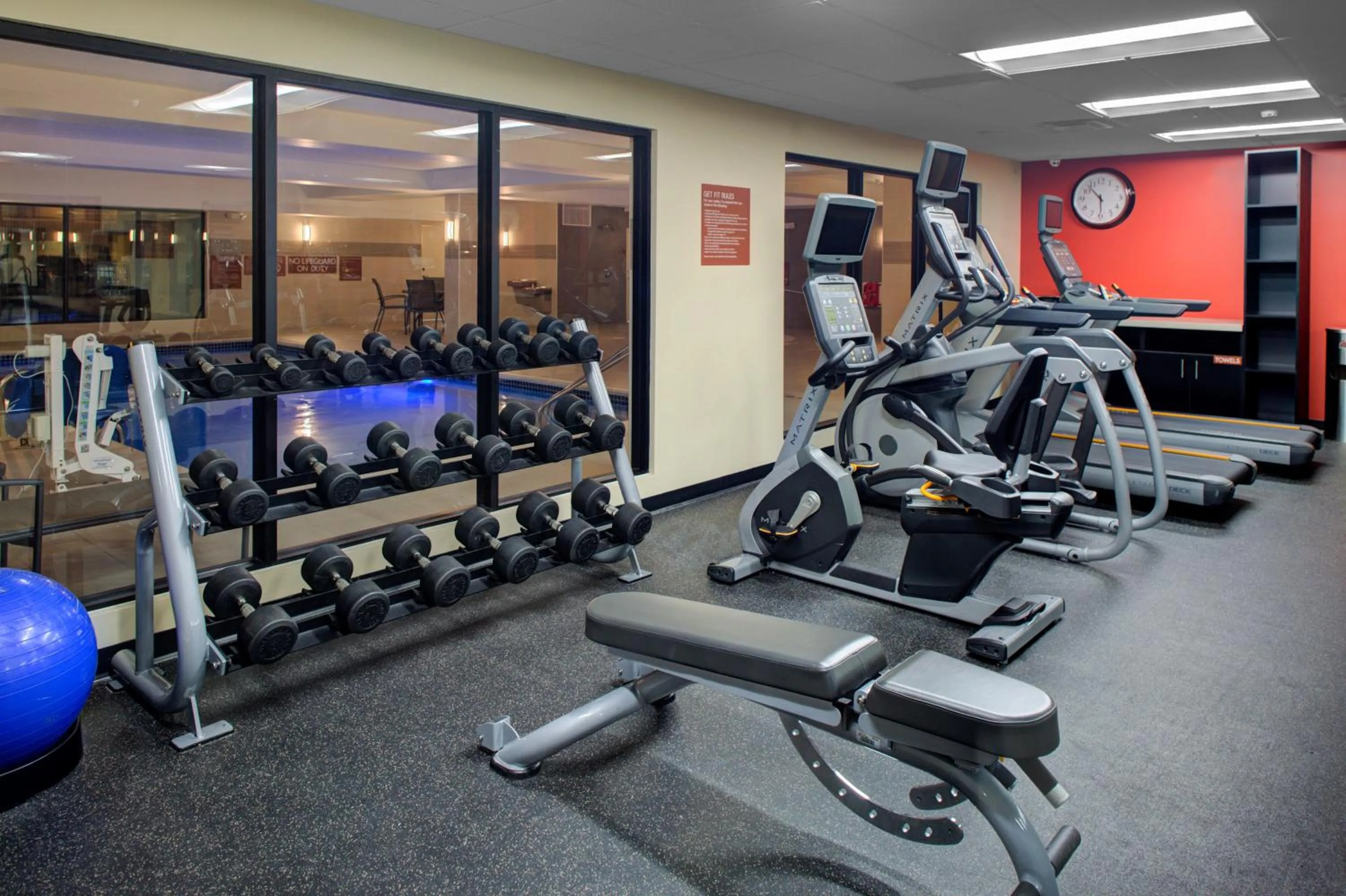 Fitness centre/facilities in TownePlace Suites by MarriottDetroit Canton