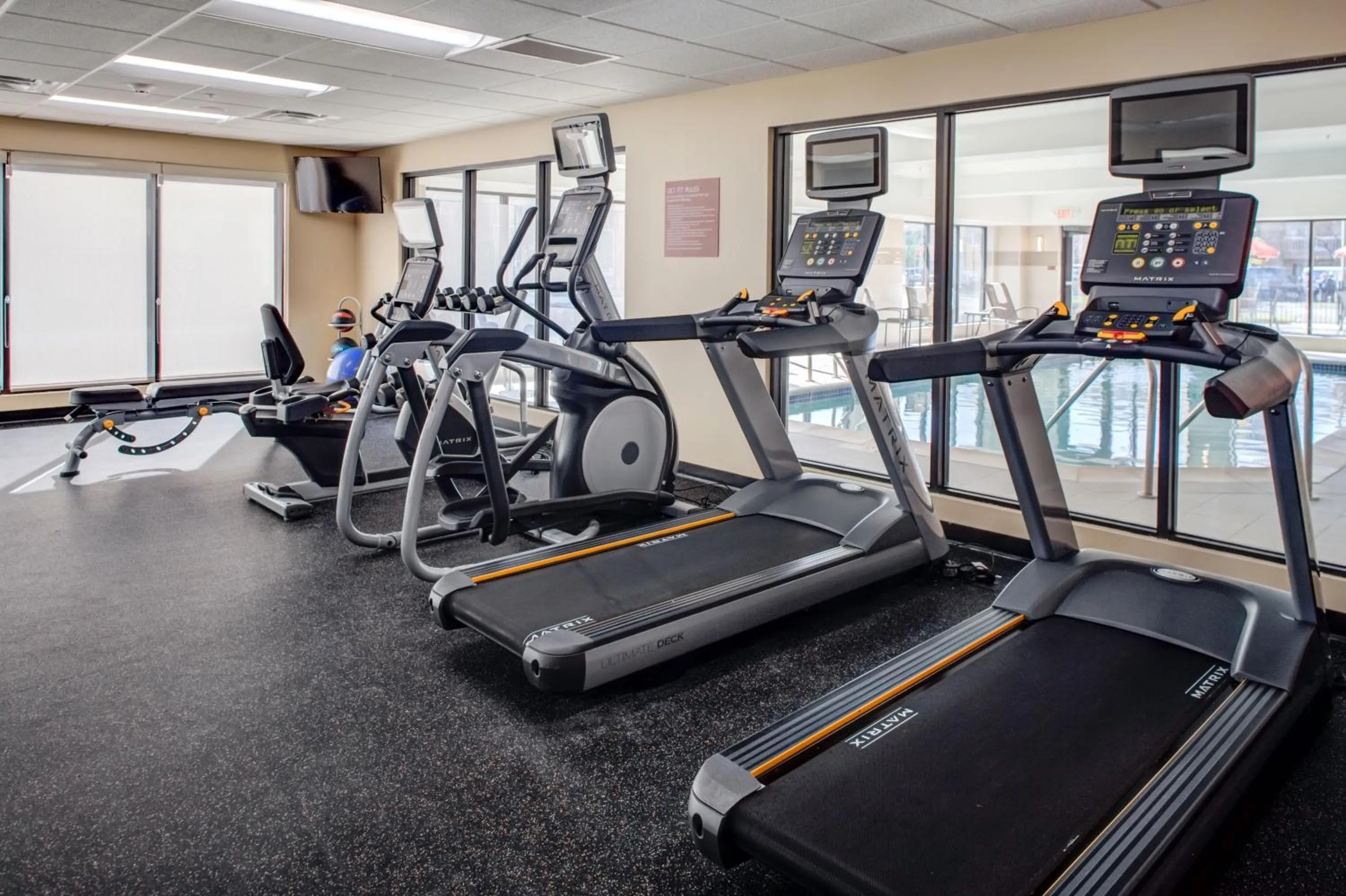 Fitness centre/facilities in TownePlace Suites by MarriottDetroit Canton