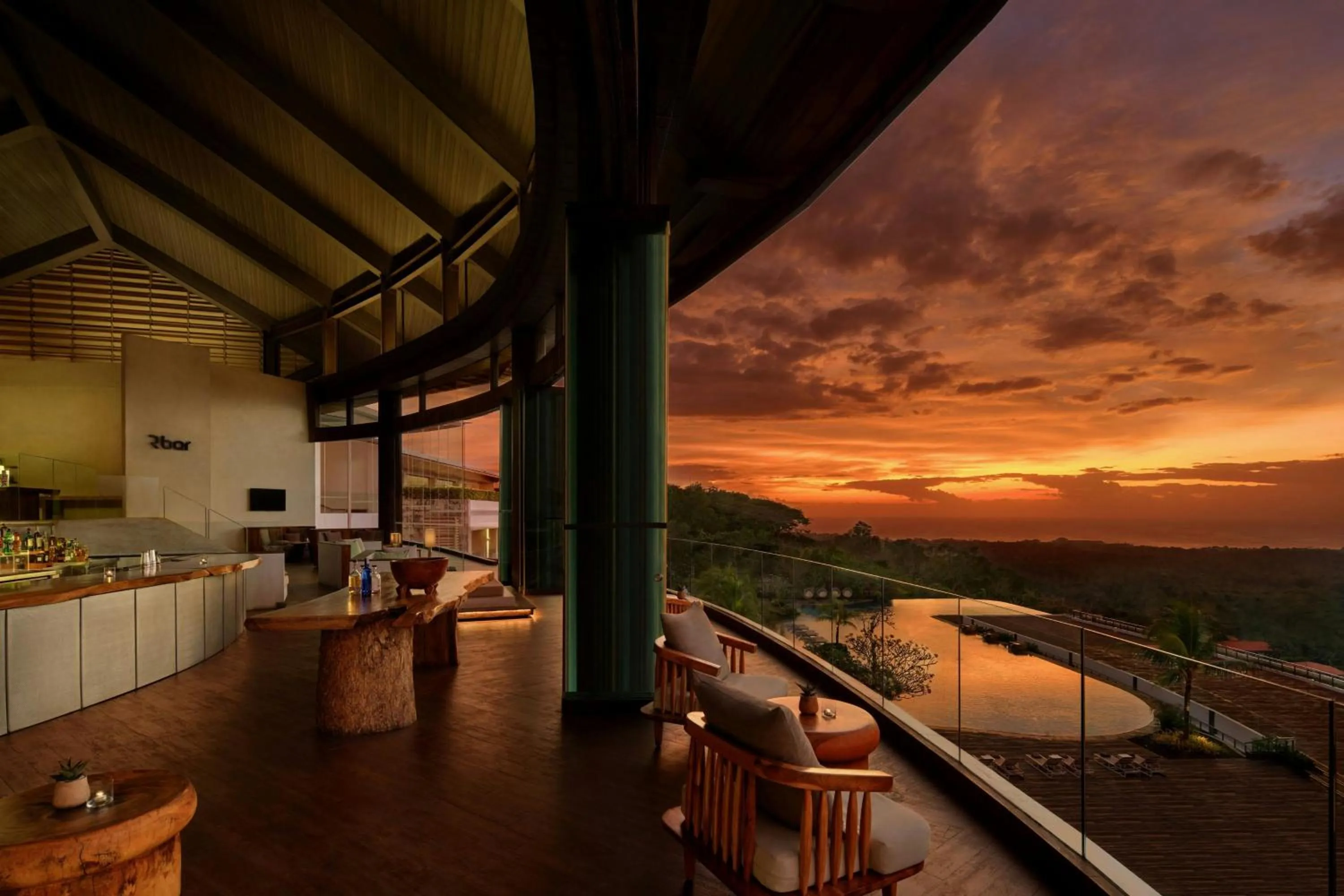 Lounge or bar in Renaissance Bali Uluwatu Resort & Spa