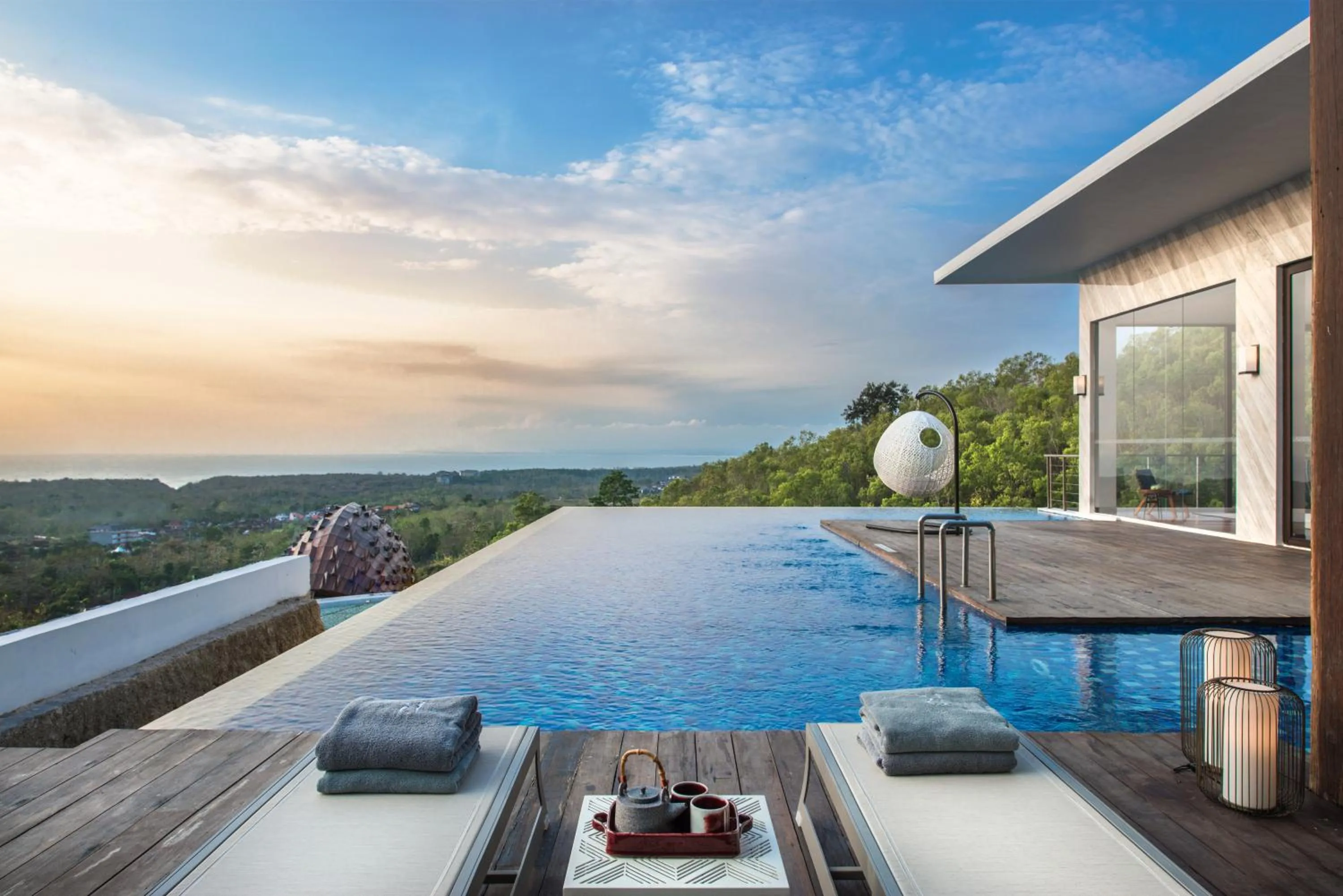 Pool view in Renaissance Bali Uluwatu Resort & Spa