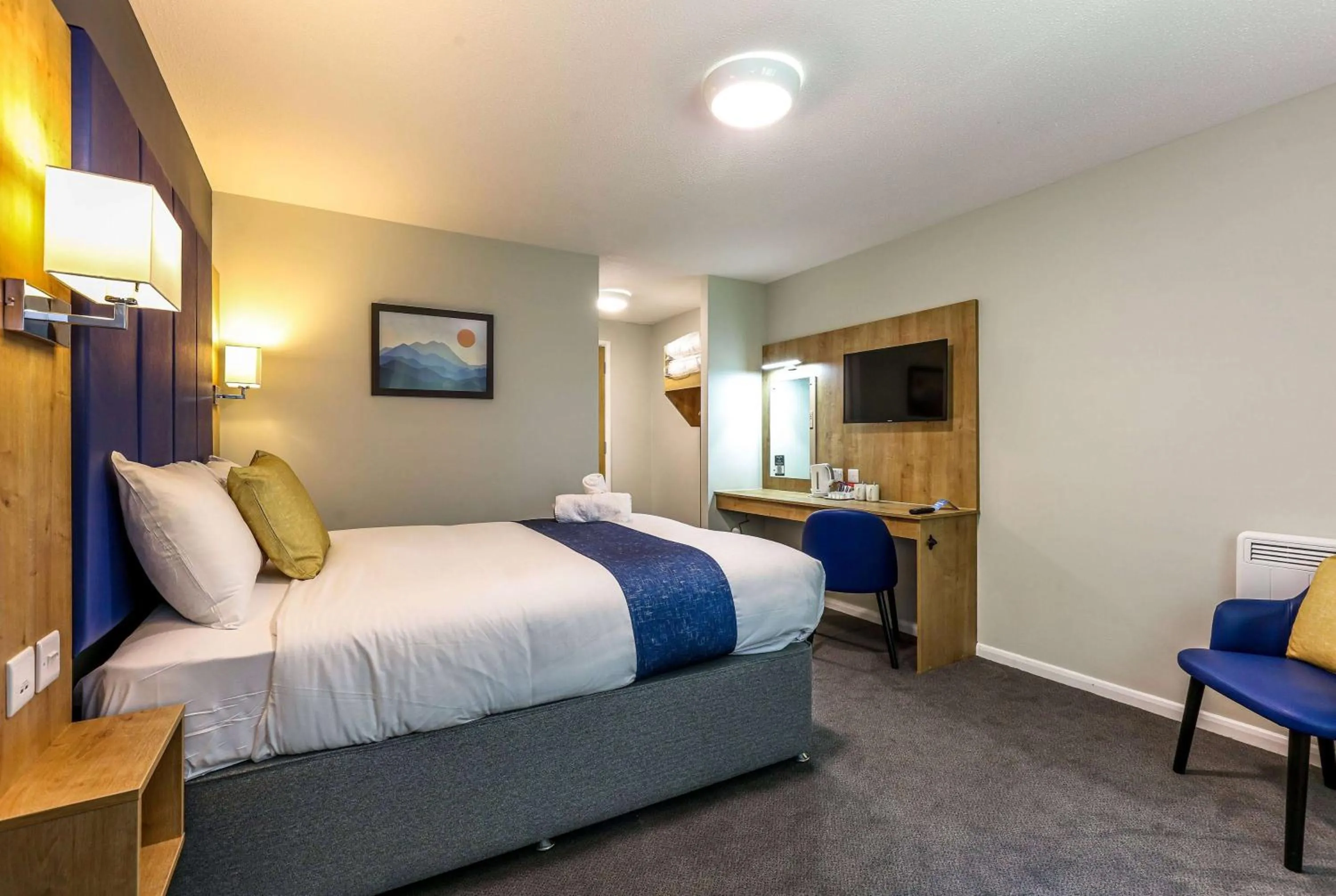 Bed in Days Inn Warwick Northbound M40