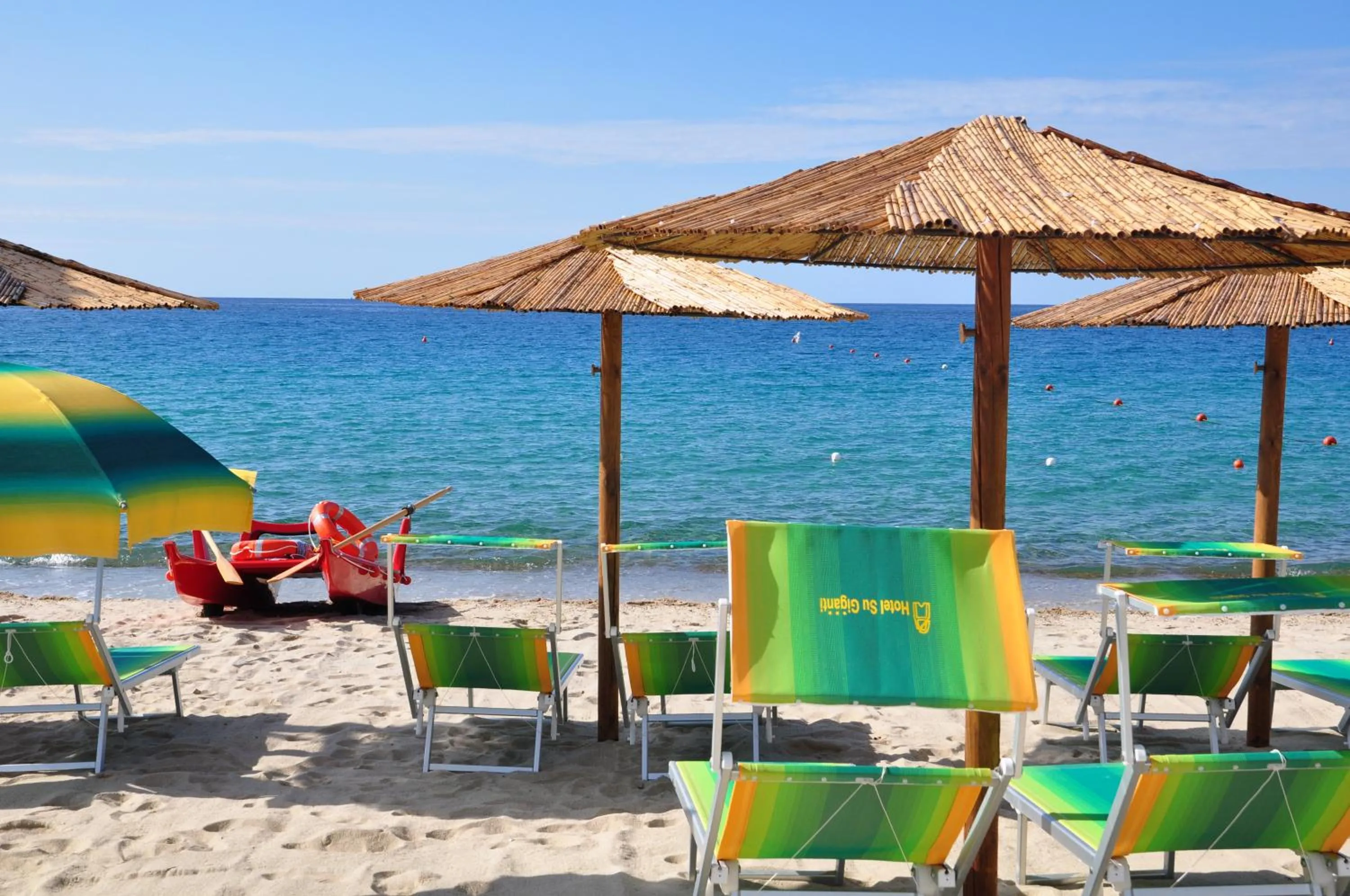 Beach in Hotel Su Giganti