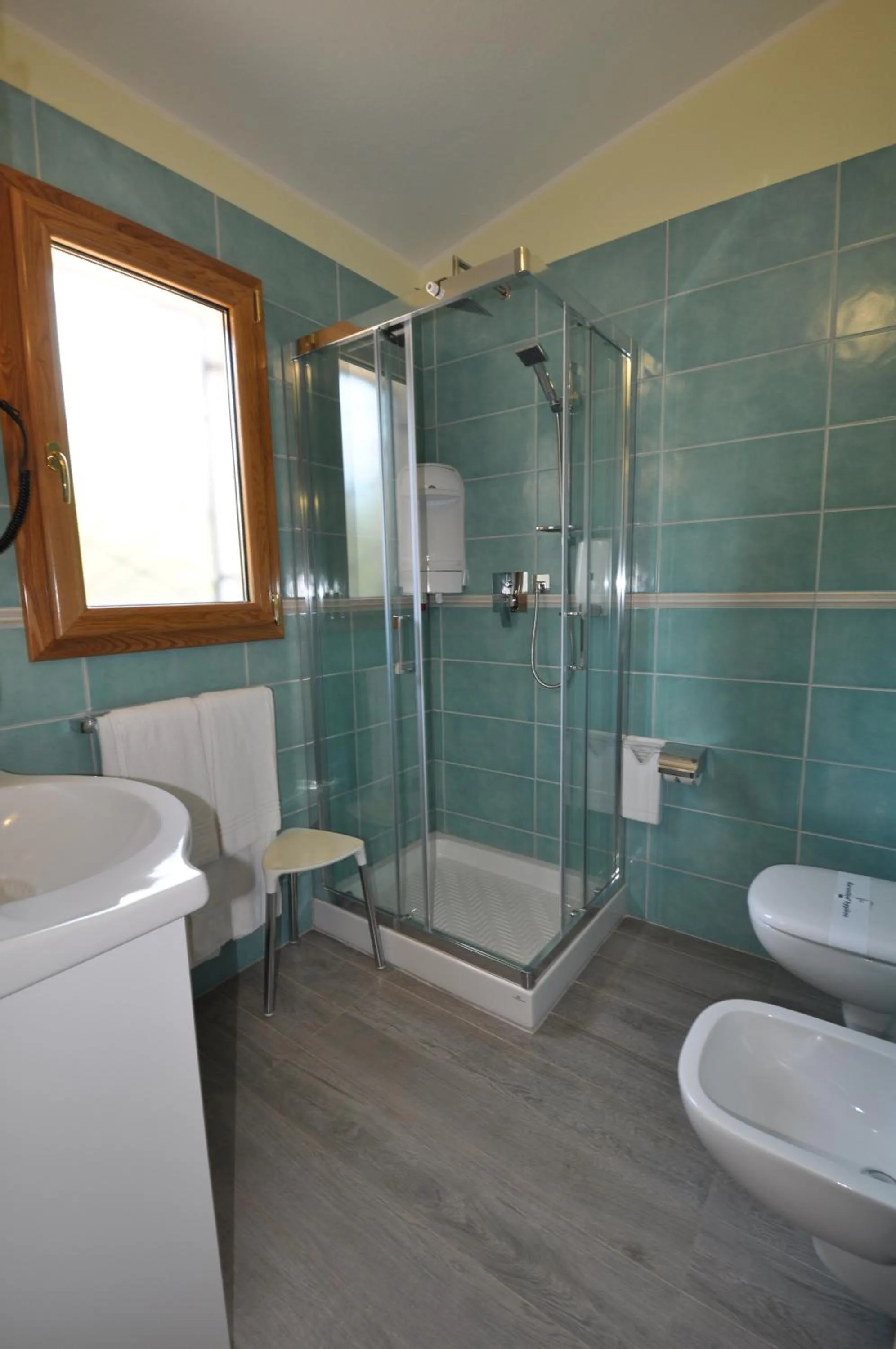 Bathroom in Hotel Su Giganti