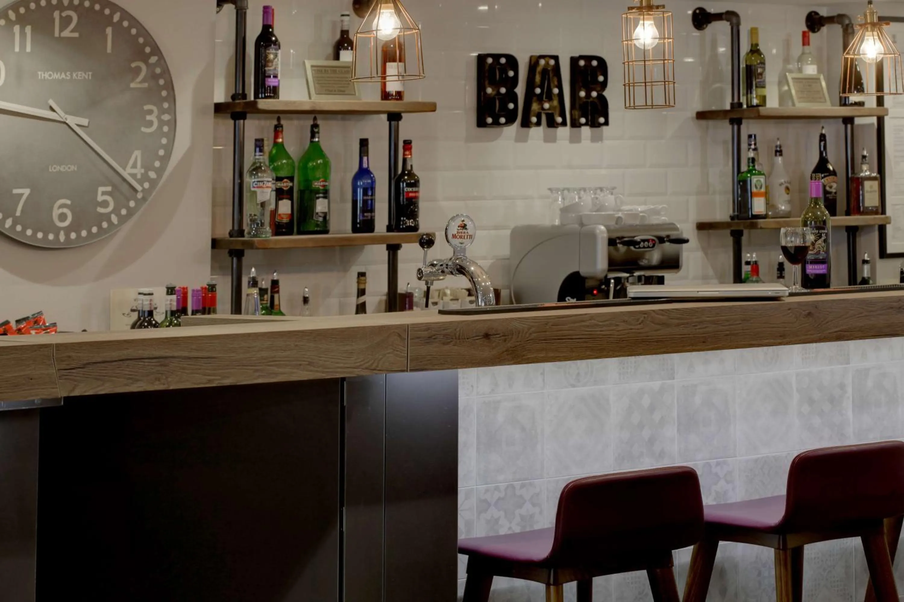 Lounge or bar in Best Western White House Hotel