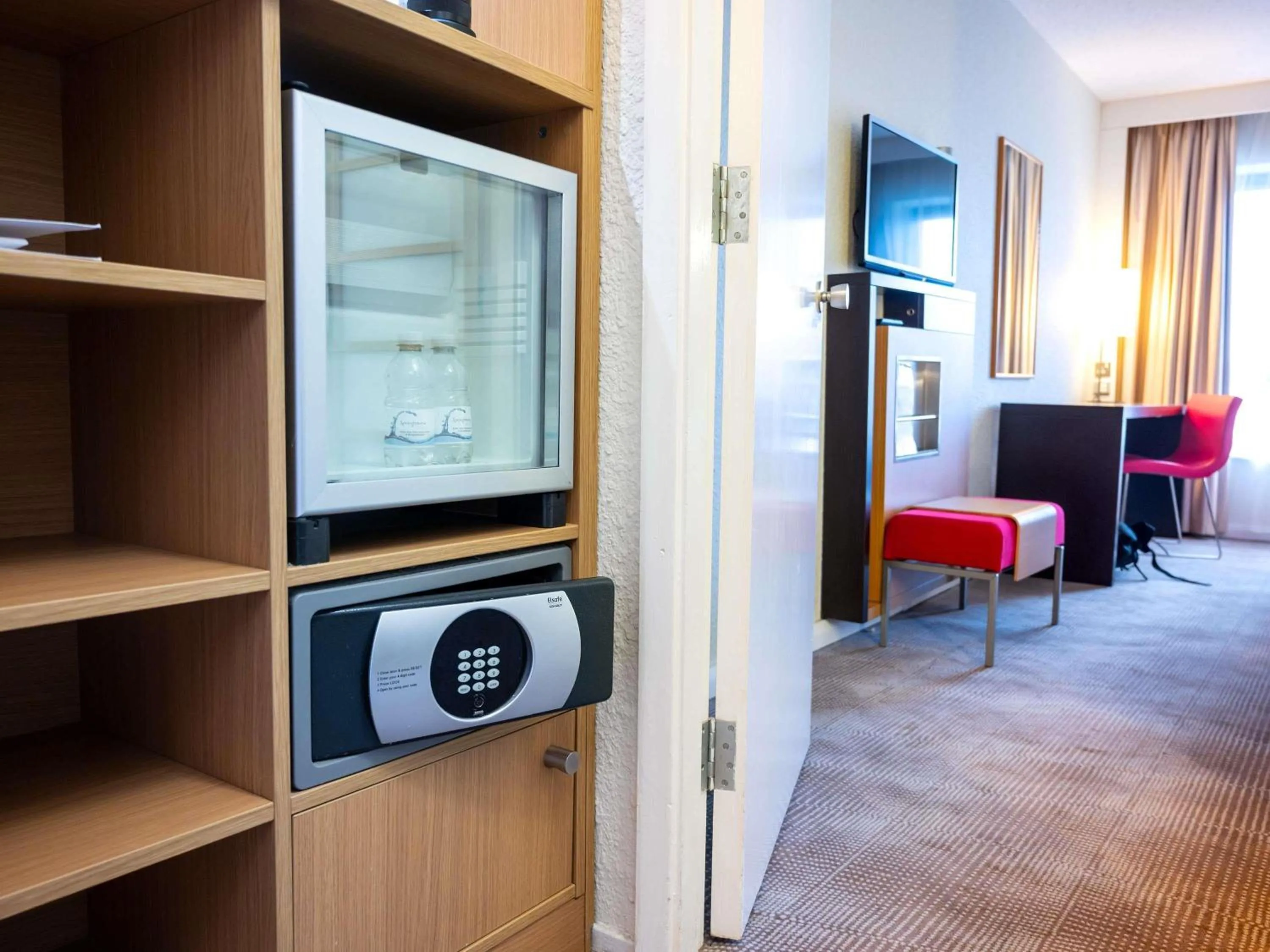 Bedroom in Novotel Southampton