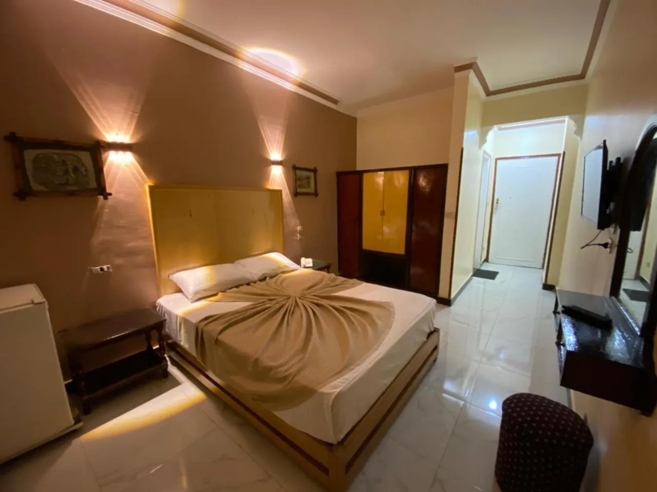 Bed in Shady Hotel Luxor