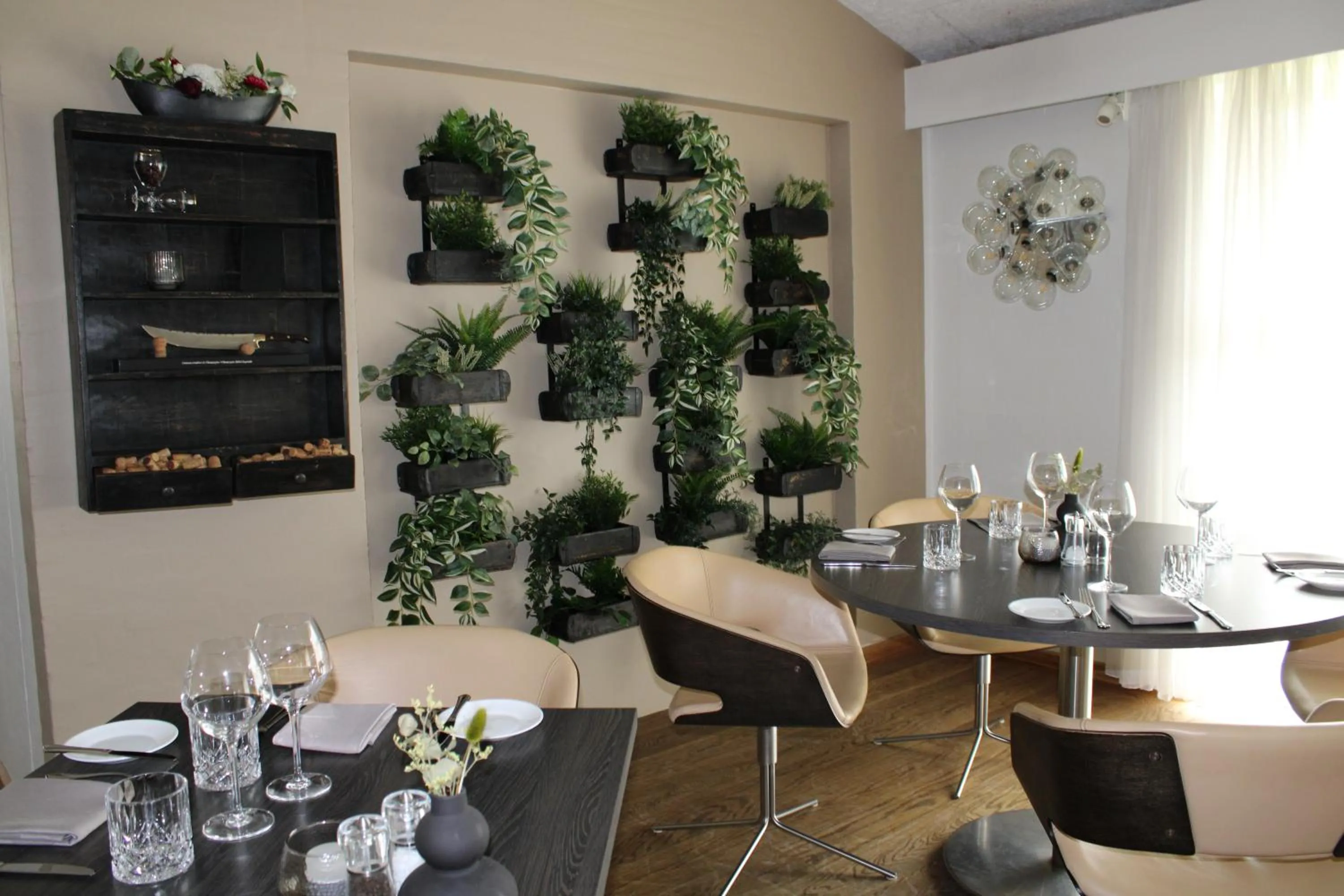 Restaurant/places to eat in Hotel Hedemarken