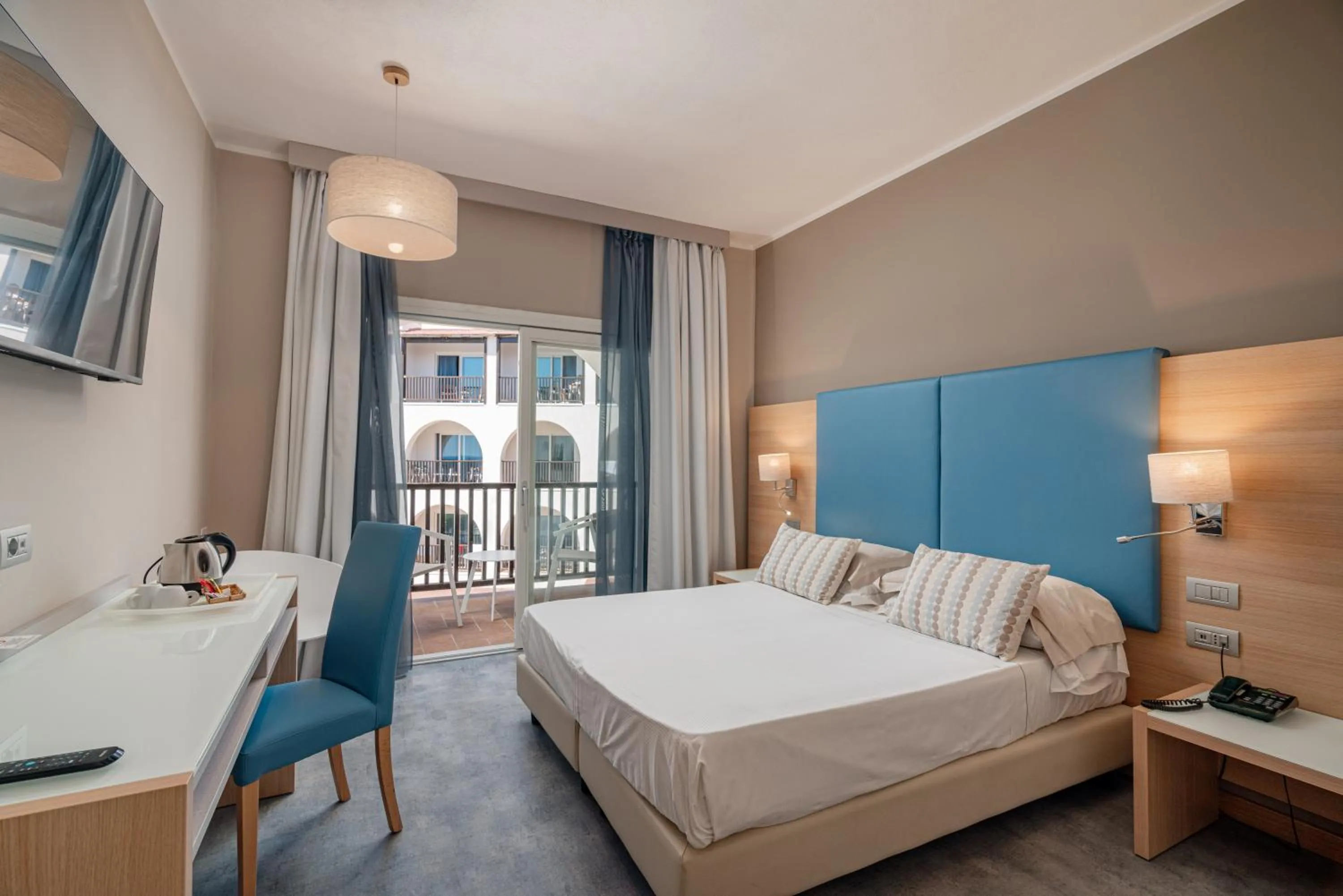 Bedroom, Bed in Hotel Calabona