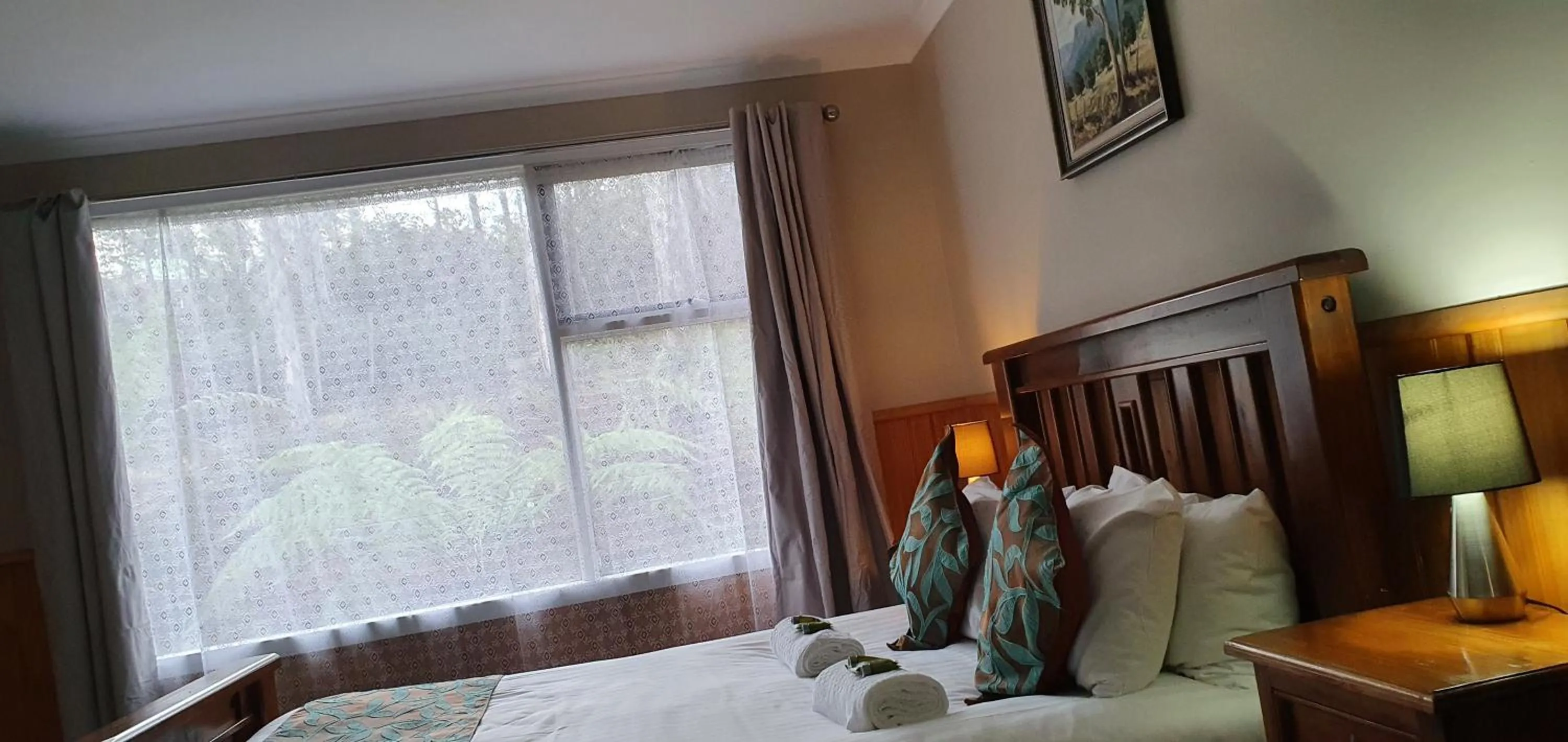 Bedroom, Bed in Cradle Alpine Retreat