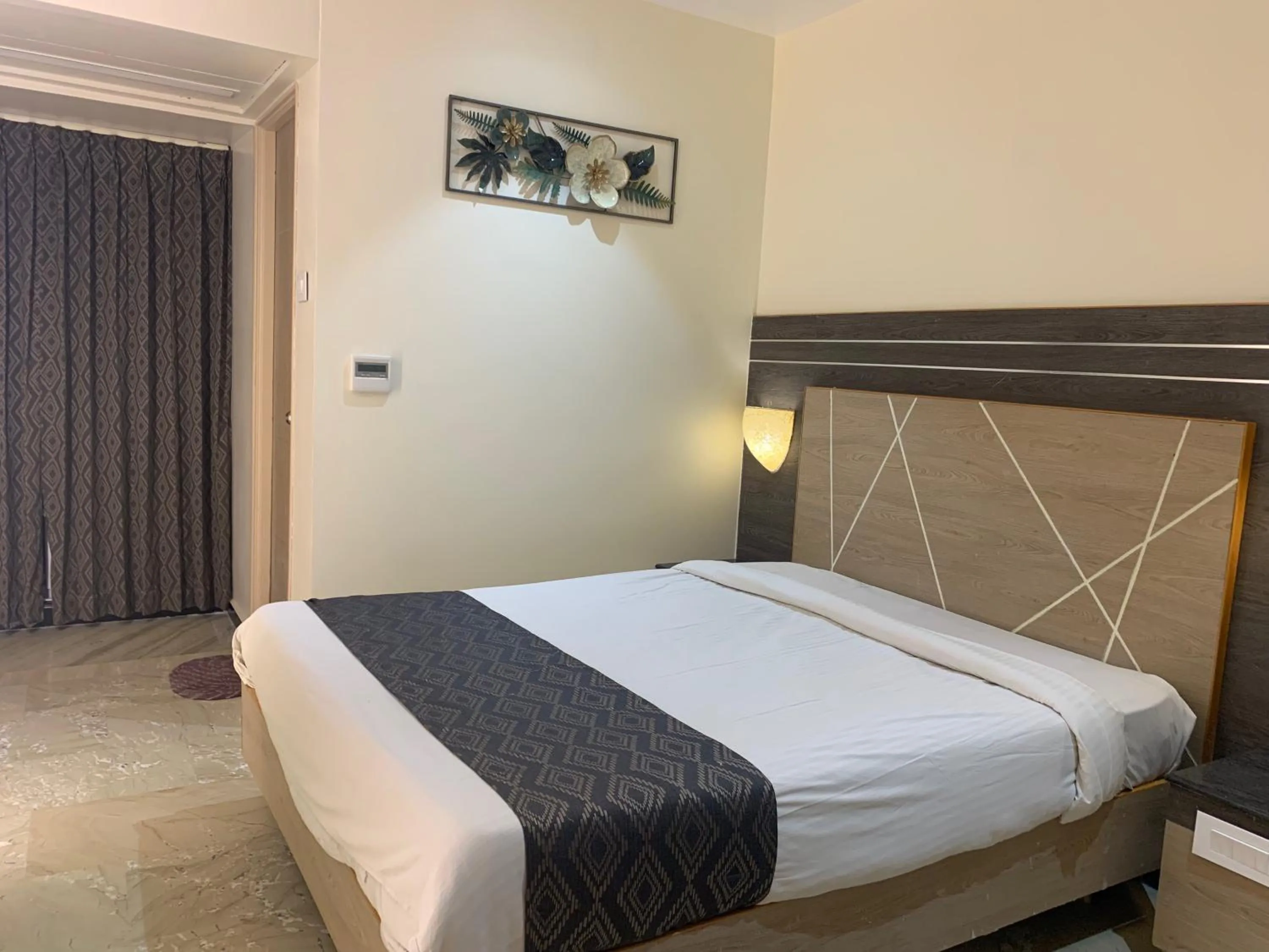 Bed in Hotel Temple City