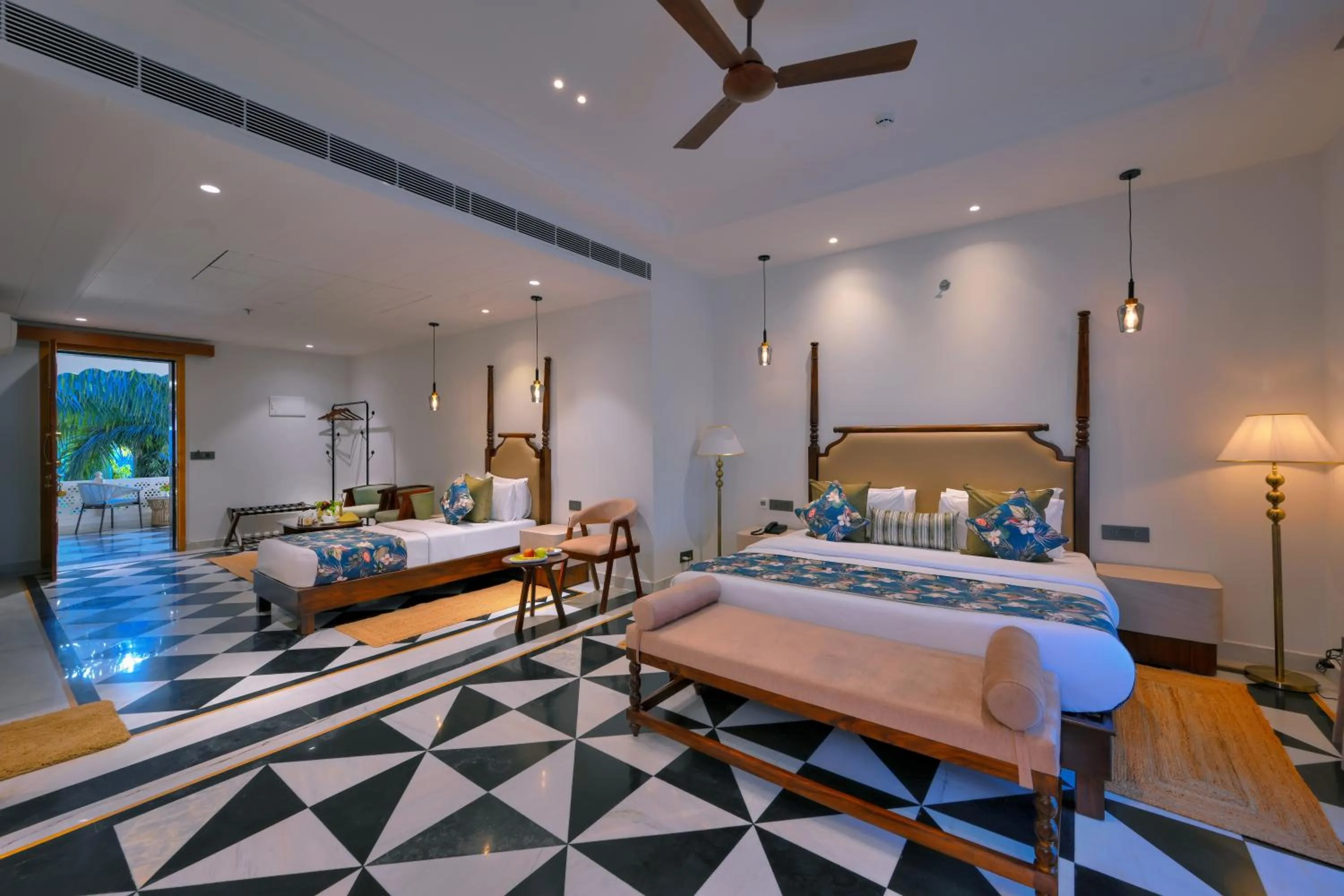 Bed in Ranthambore Bagh Palace