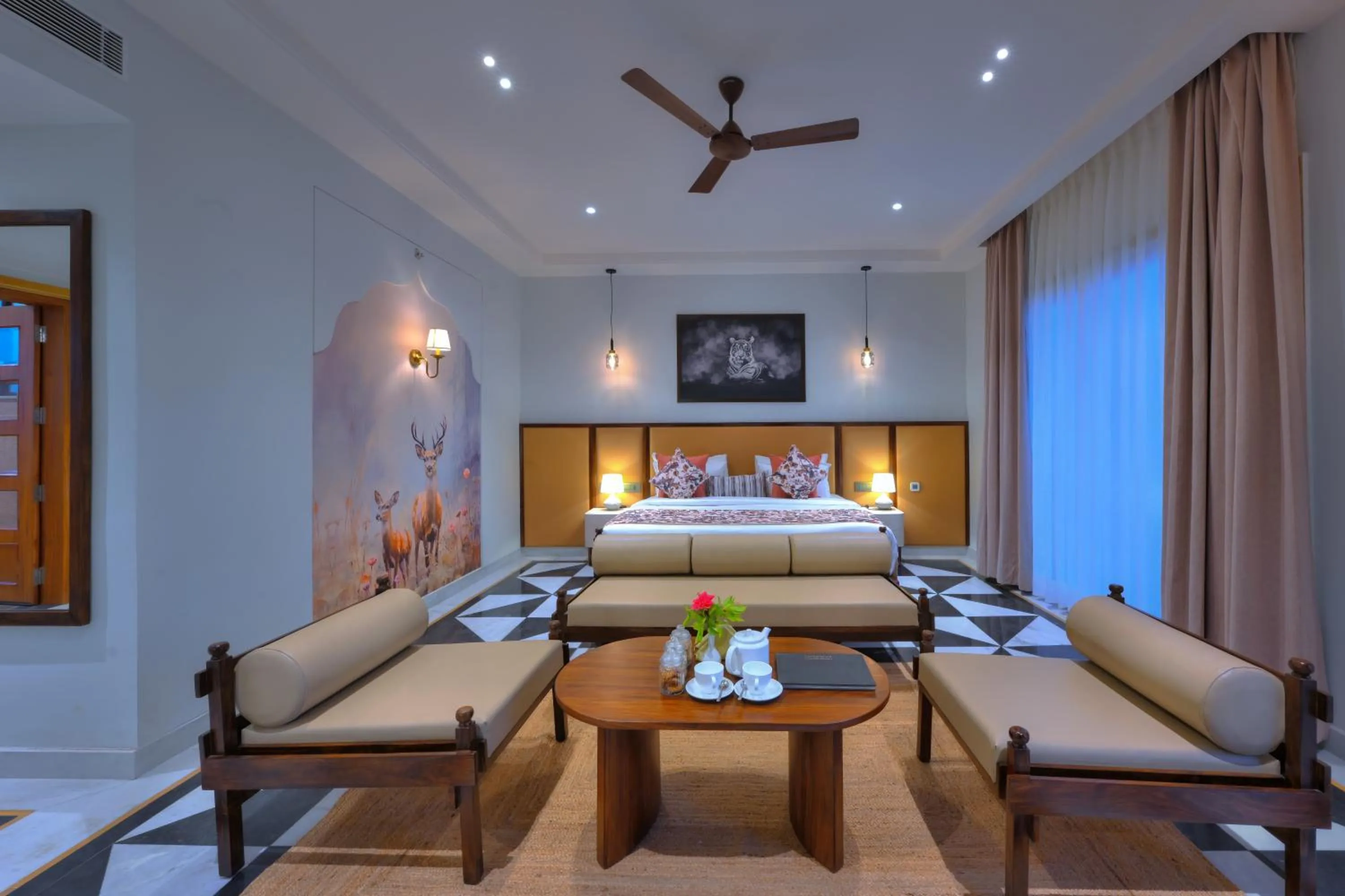 Bed in Ranthambore Bagh Palace