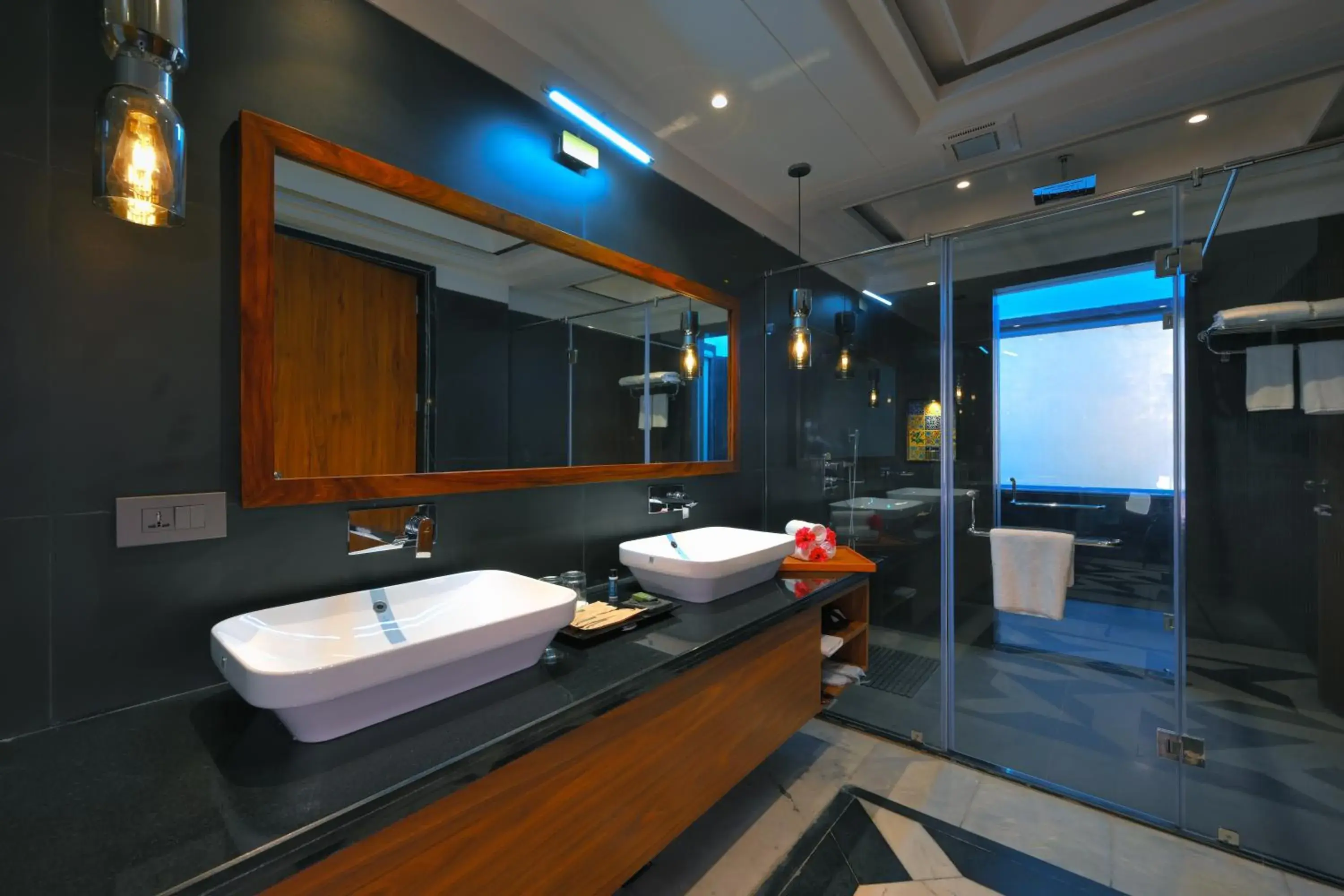 Suite with Pool View in Ranthambore Bagh Palace Suite with Pool View in Ranthambore Bagh Palace