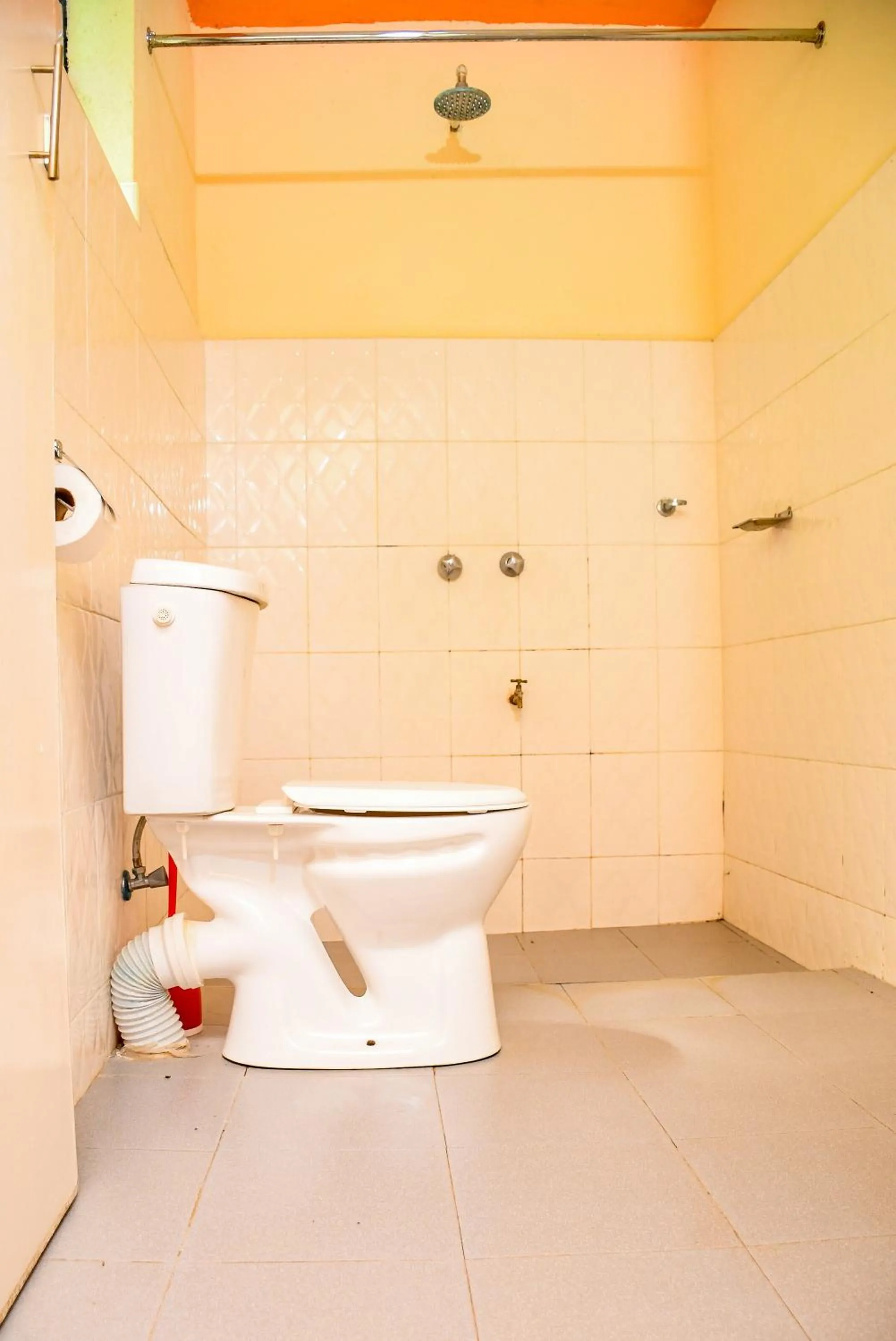 Shower in Dovenest Lodge