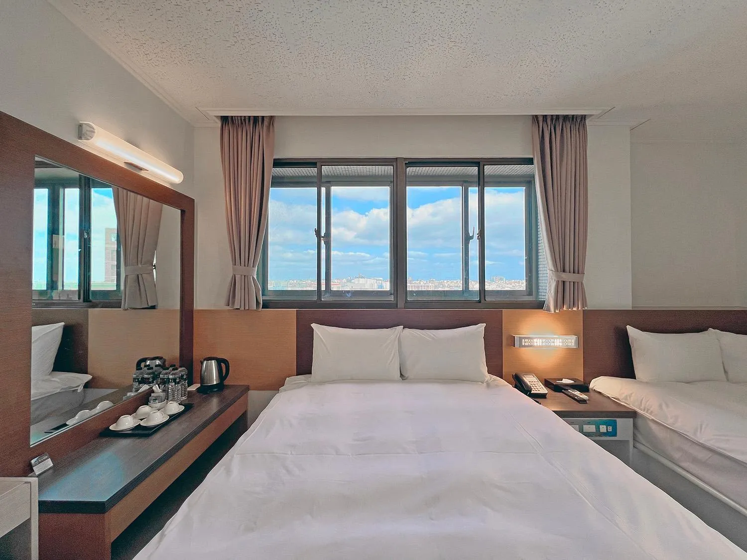 Bed in Foung Kou Hotel