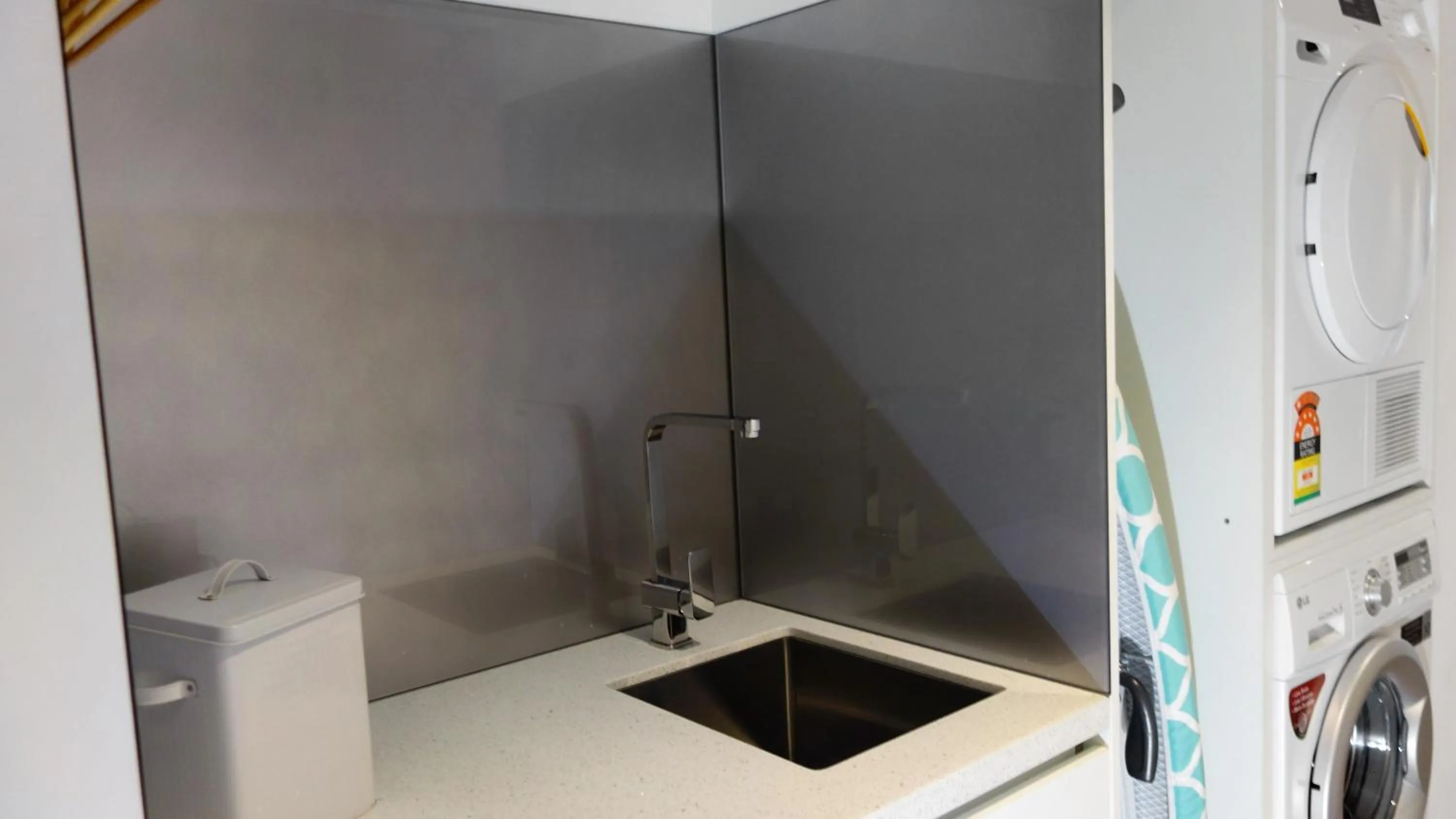 laundry in Semaphore Splash Apartments