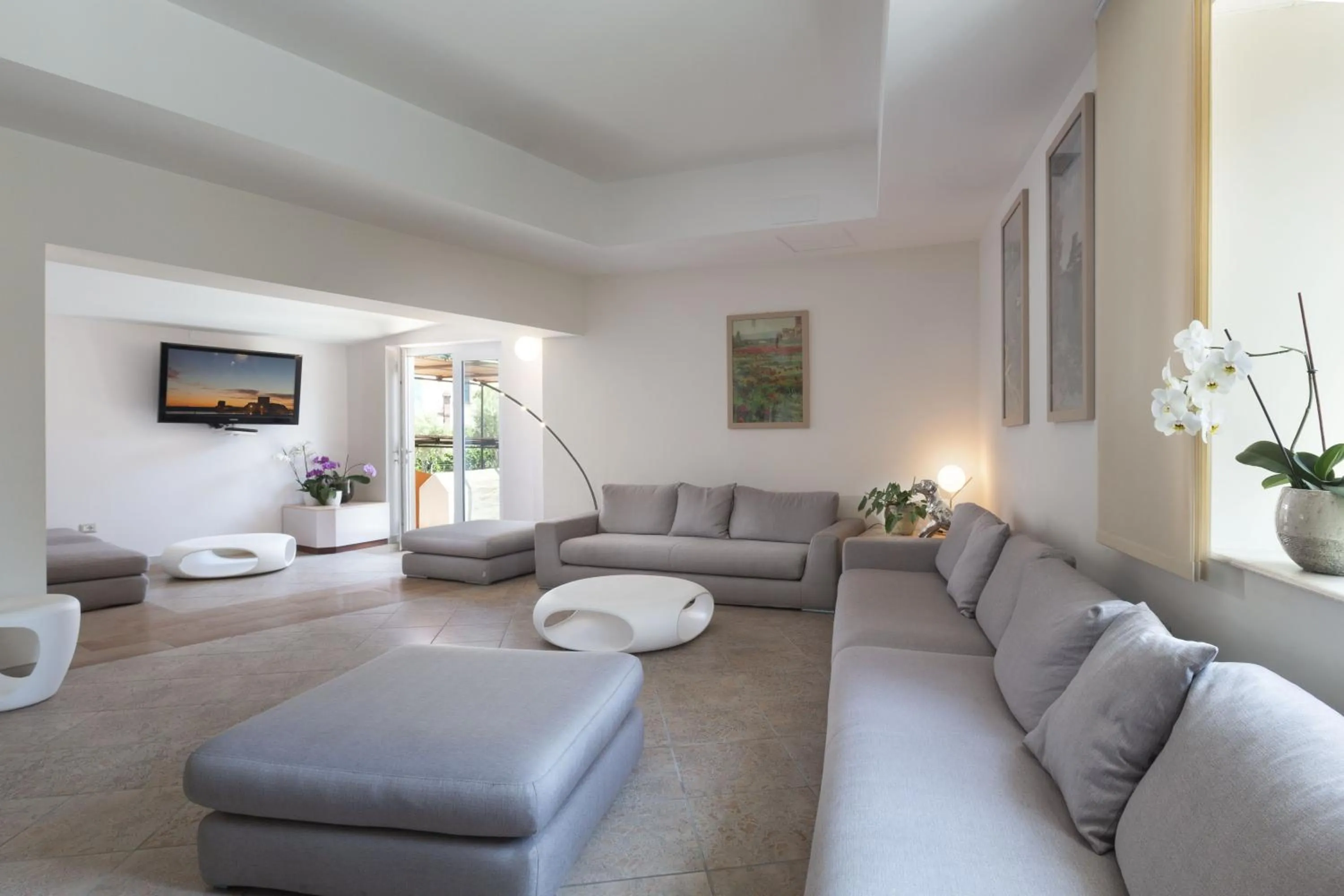 Communal lounge/ TV room in Hotel Al Gabbiano