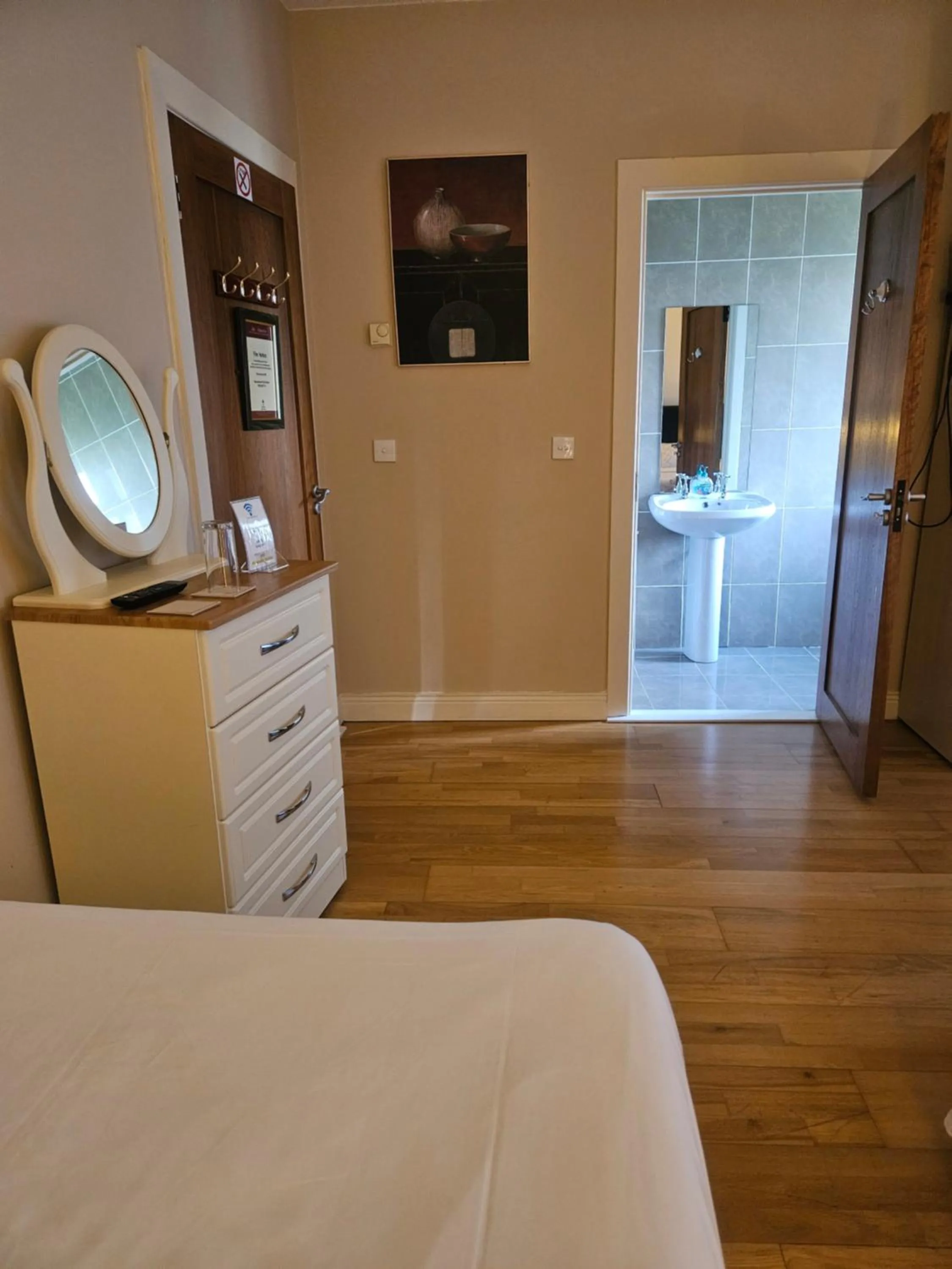 Bed in Ard Aoibhinn Roscommon Bed & Breakfast