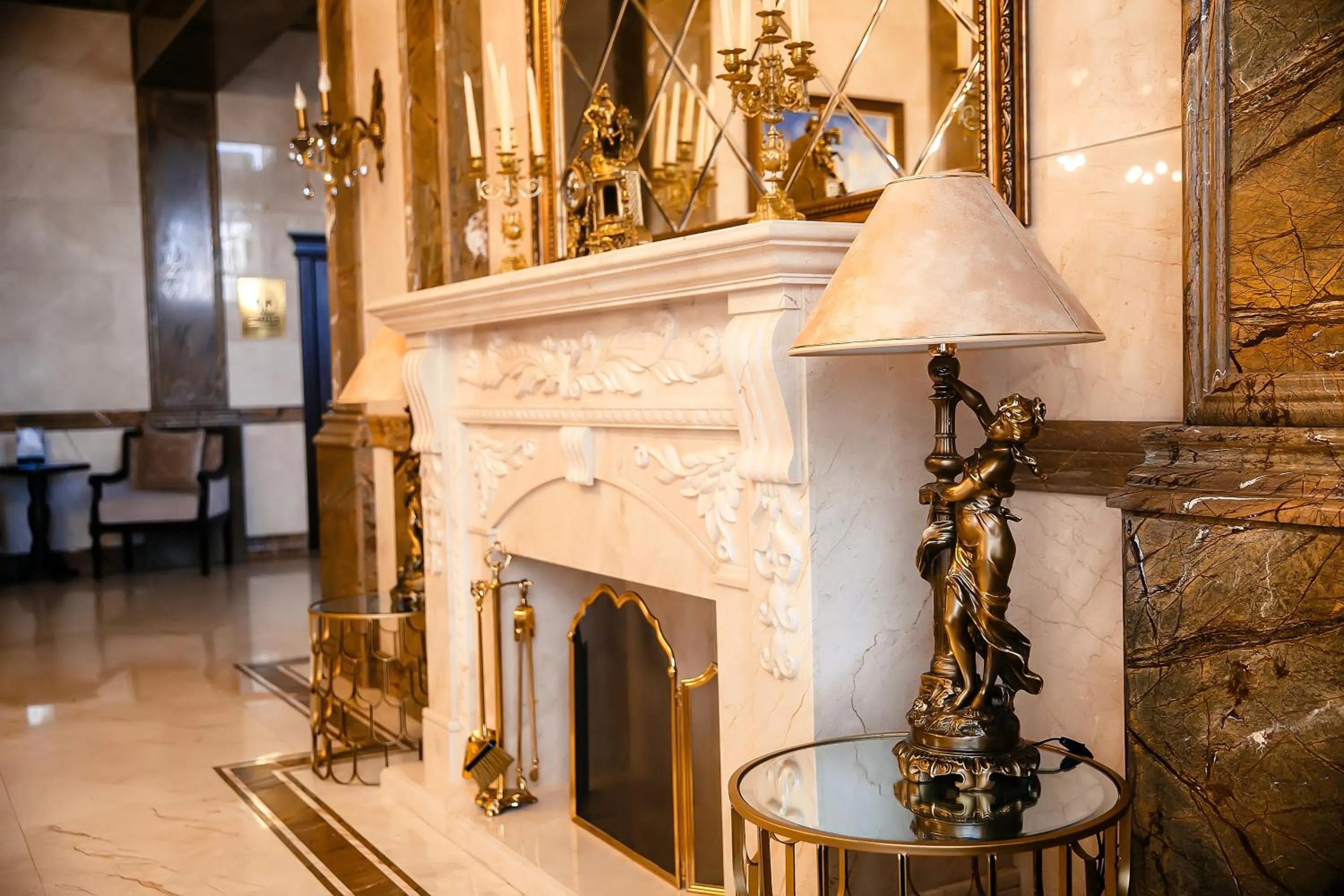 Lobby or reception in Alanda Hotel