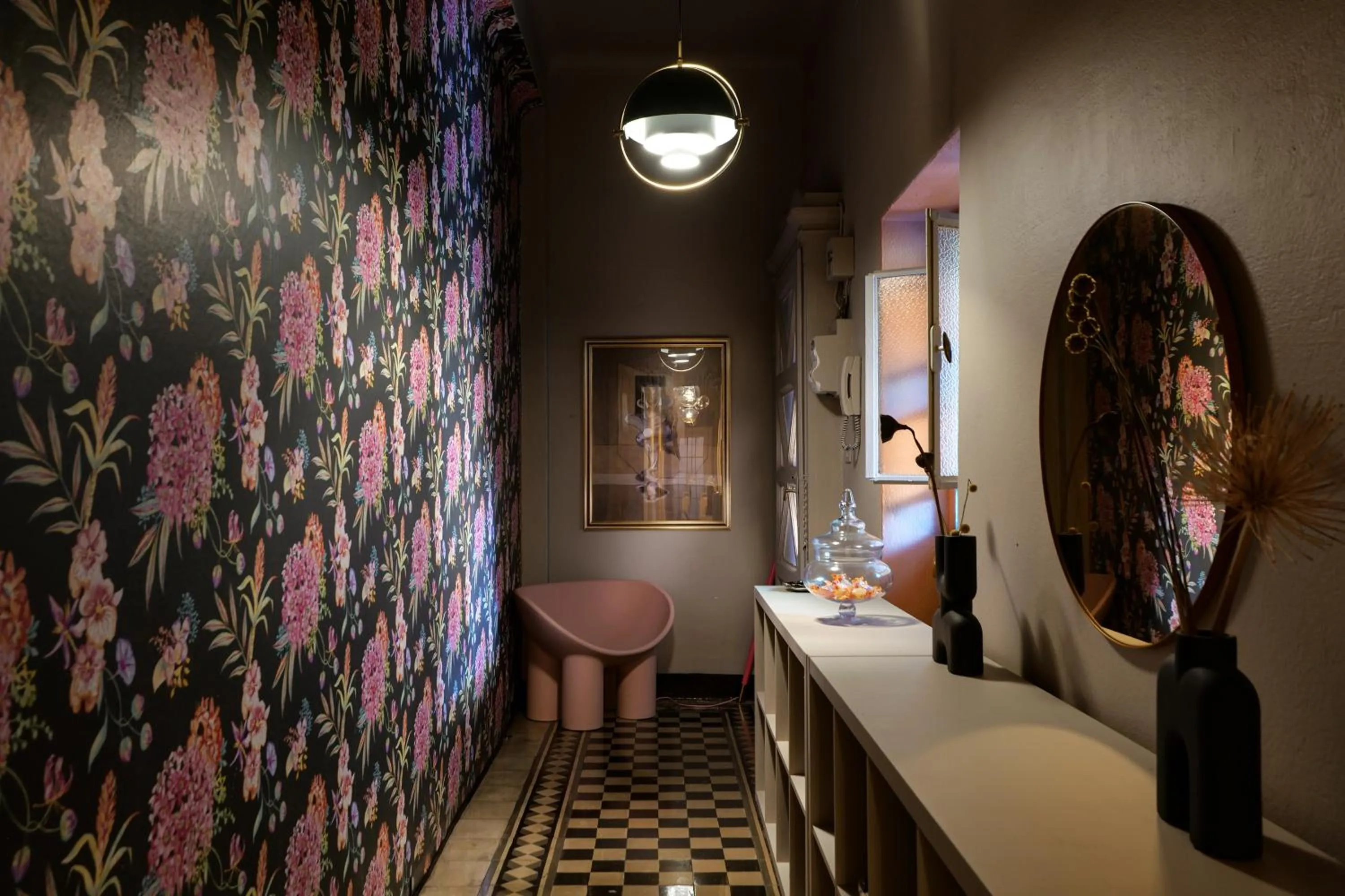 Lobby or reception in House of Frames