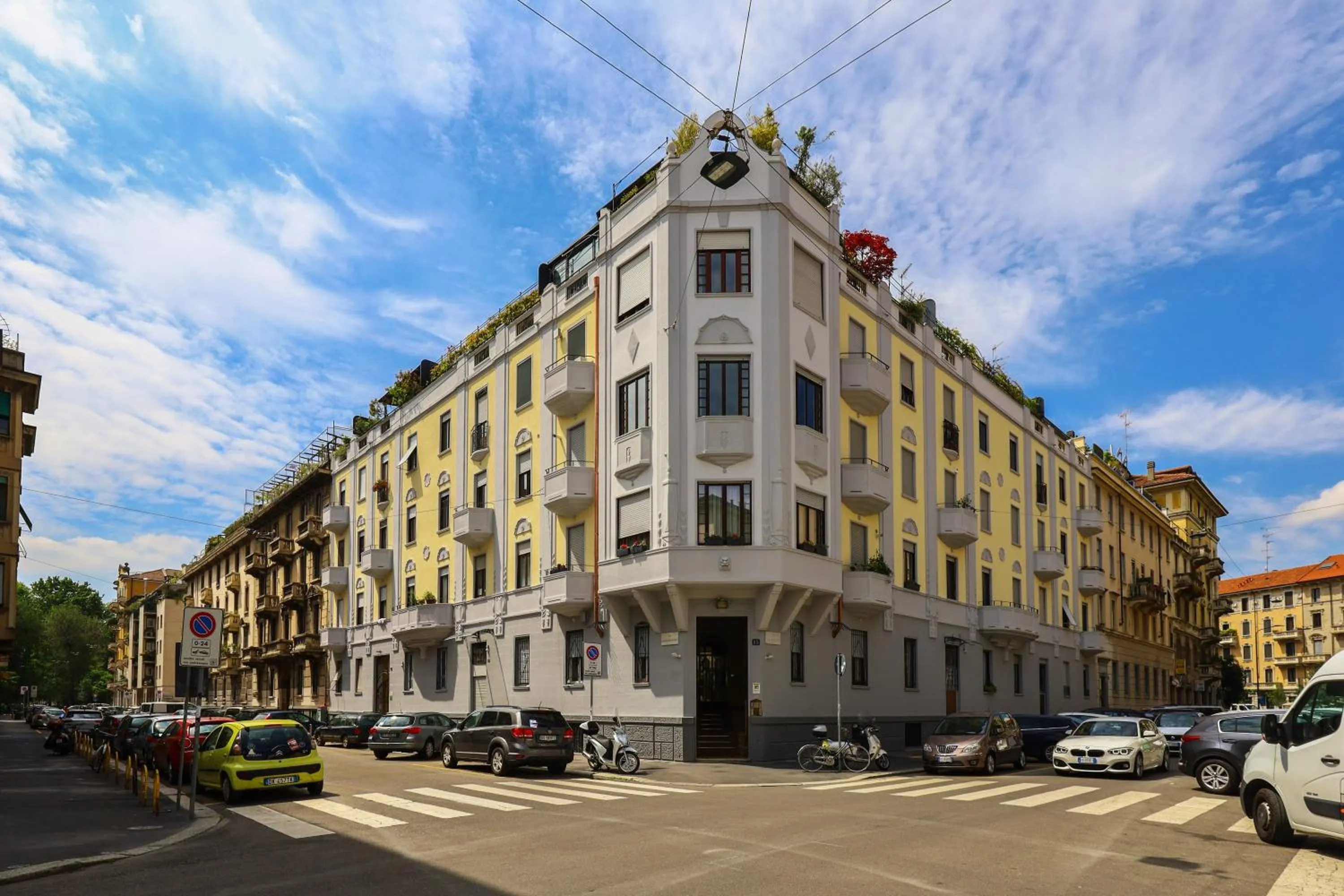 Property building in House of Frames