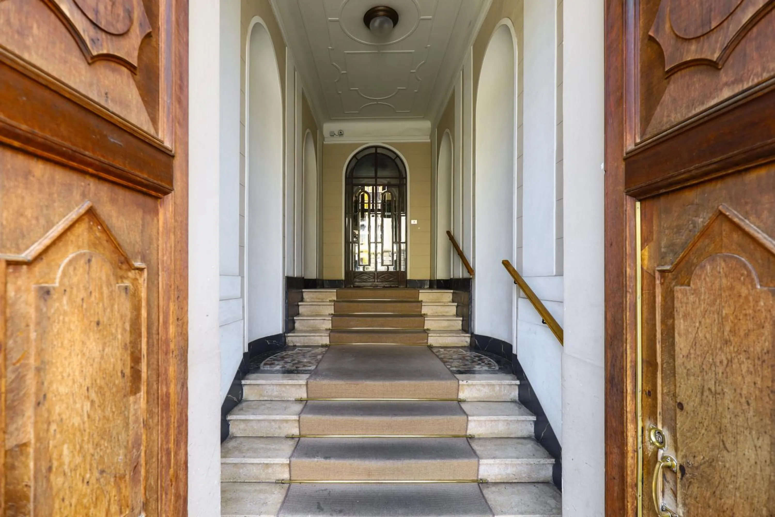 Facade/entrance in House of Frames