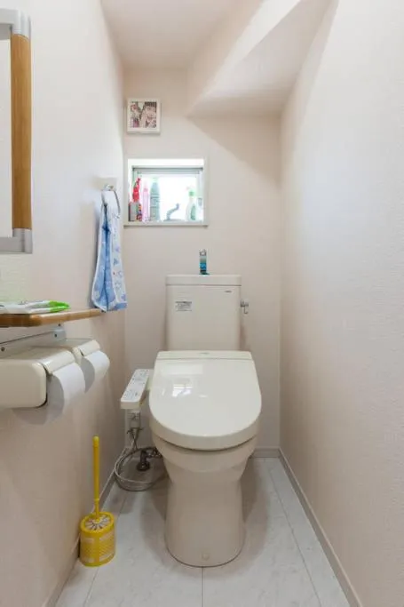 Toilet in Hinode House