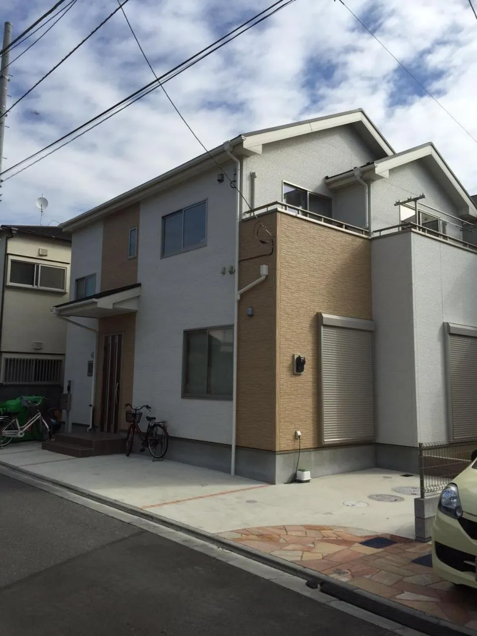 Facade/entrance in Hinode House