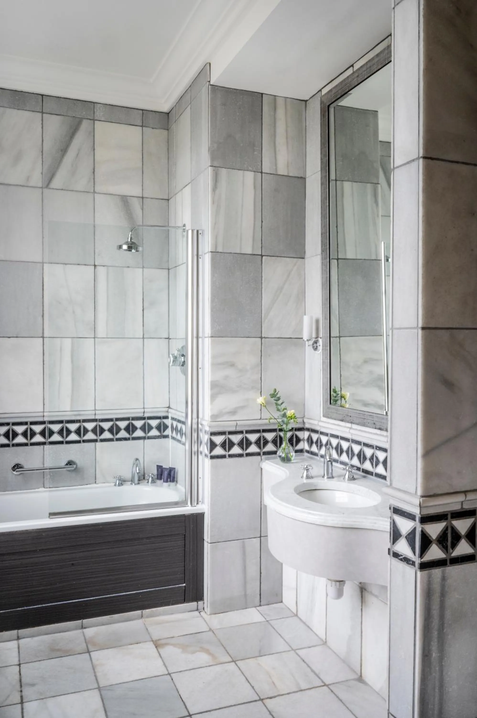 Shower in Wood Hall Hotel & Spa