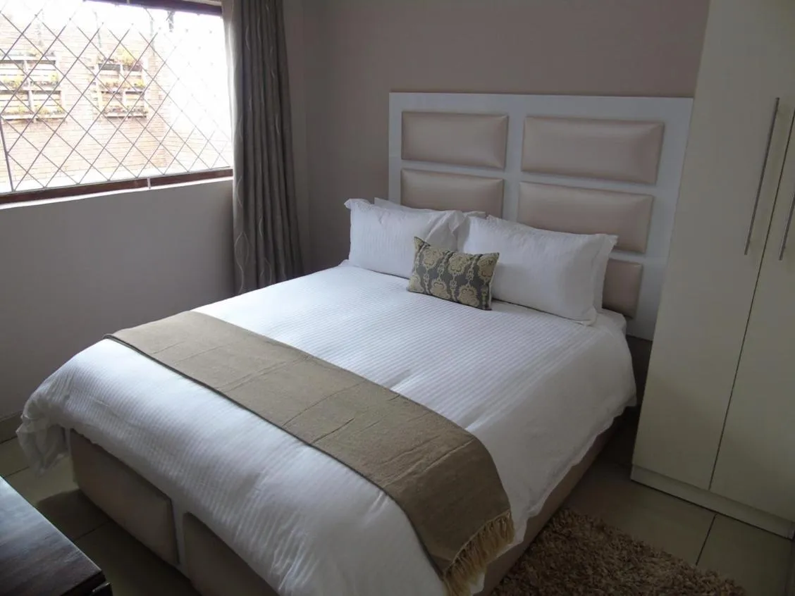 Bedroom, Bed in The Musafer Travel Lodge