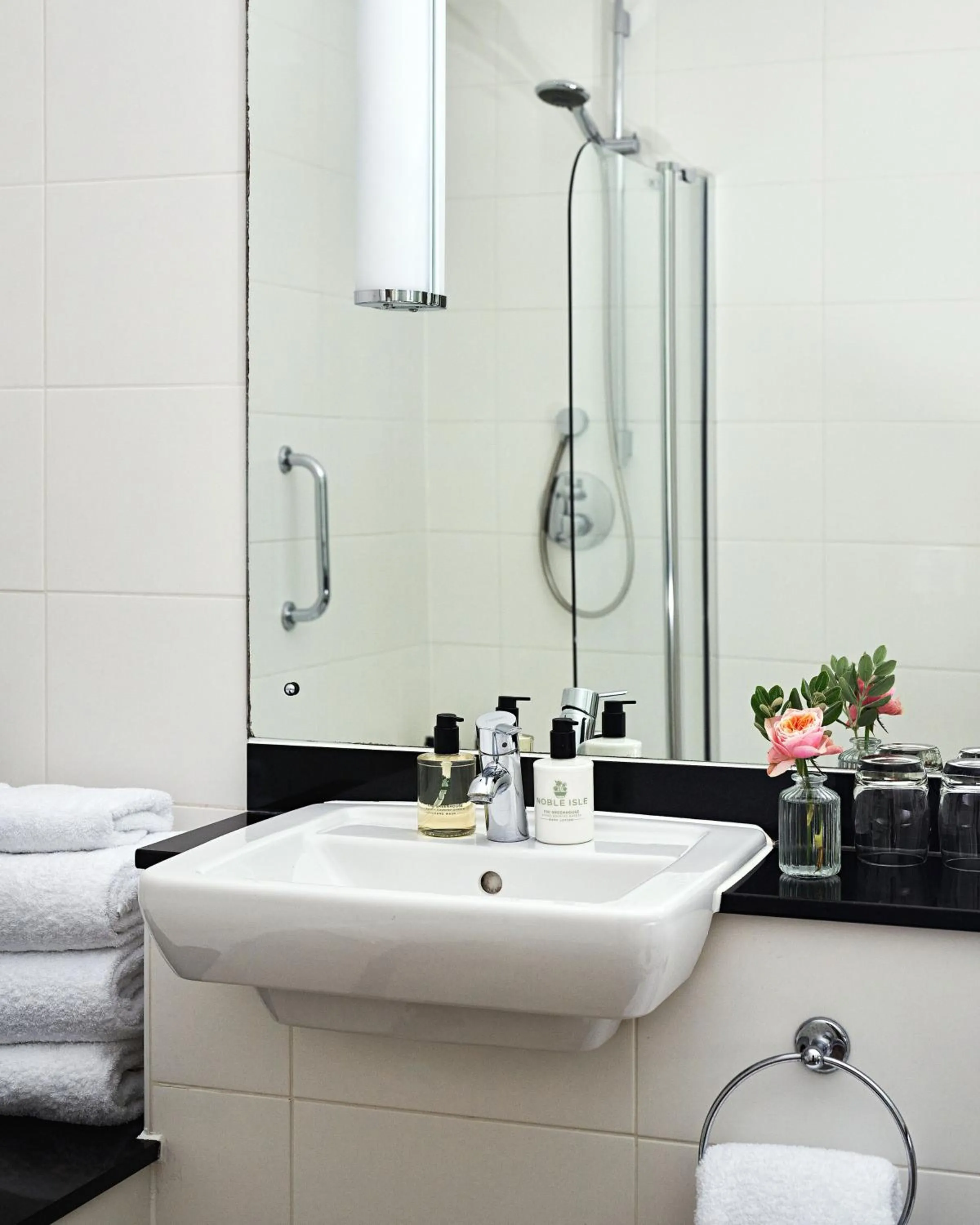 Bathroom in Buxted Park Hotel