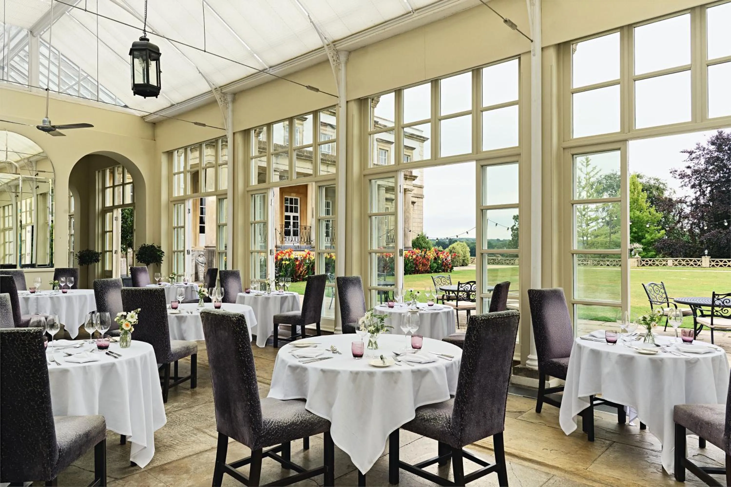 Restaurant/places to eat in Buxted Park Hotel