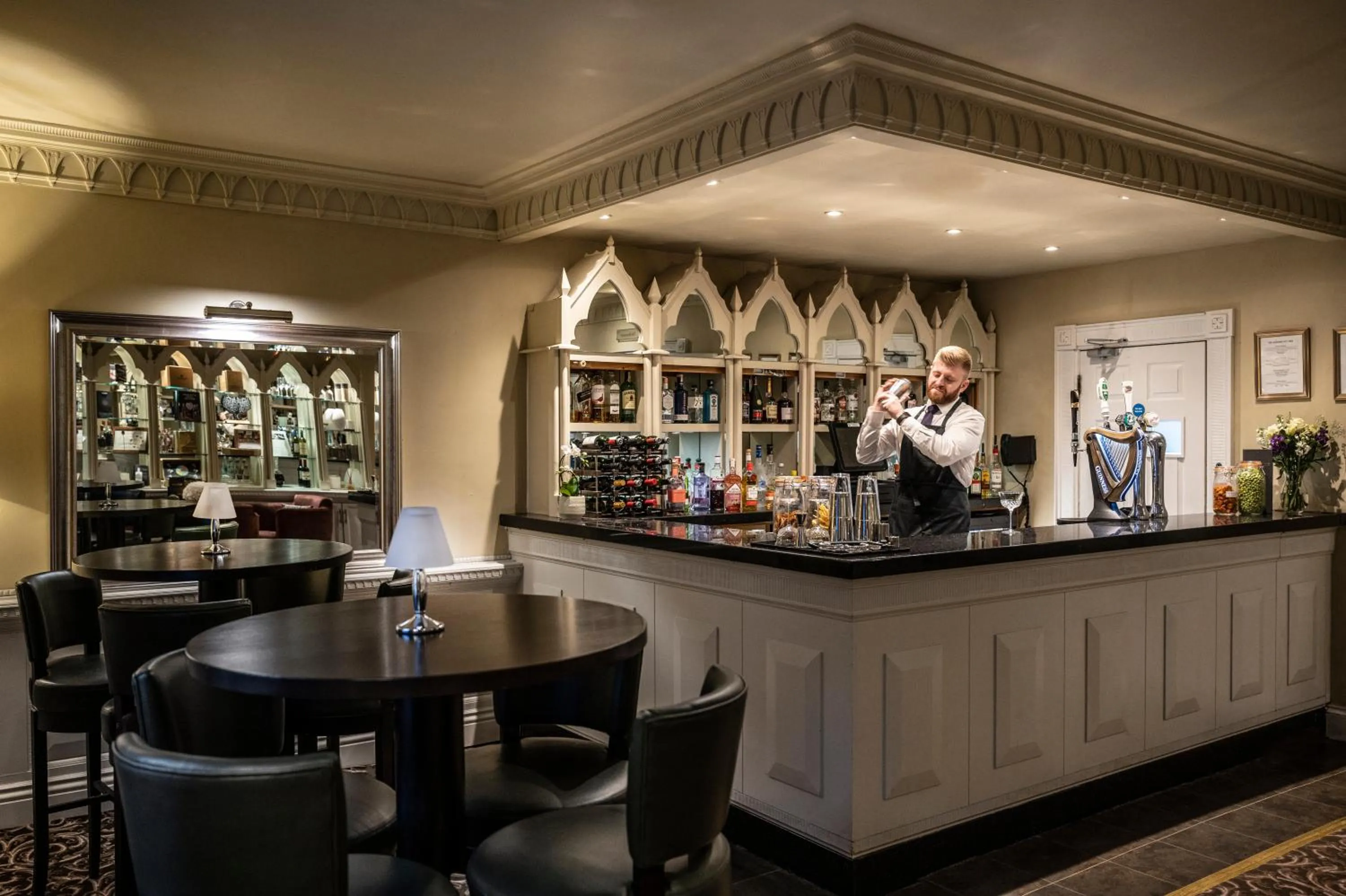 Lounge or bar in Brandshatch Place Hotel & Spa