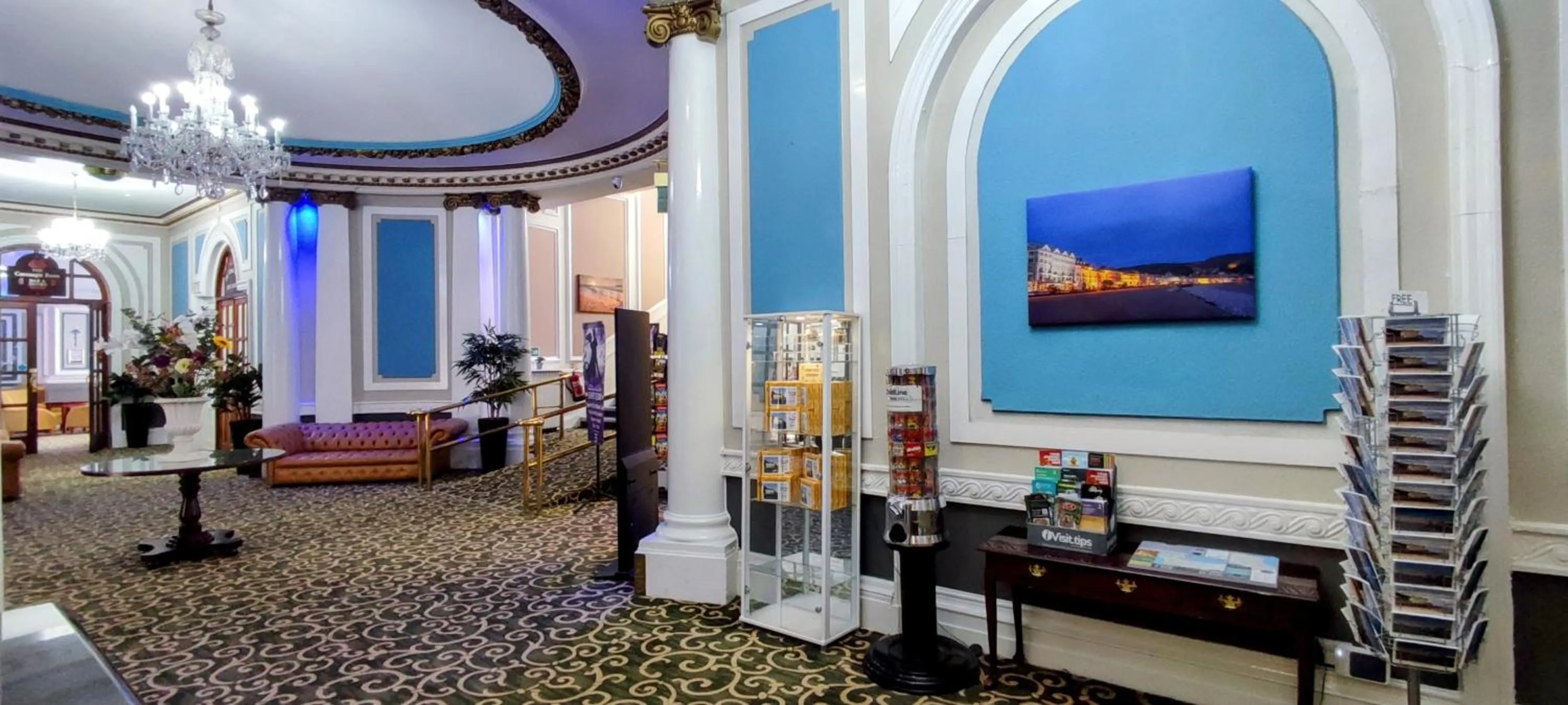 Photo of the whole room in The Grand Hotel