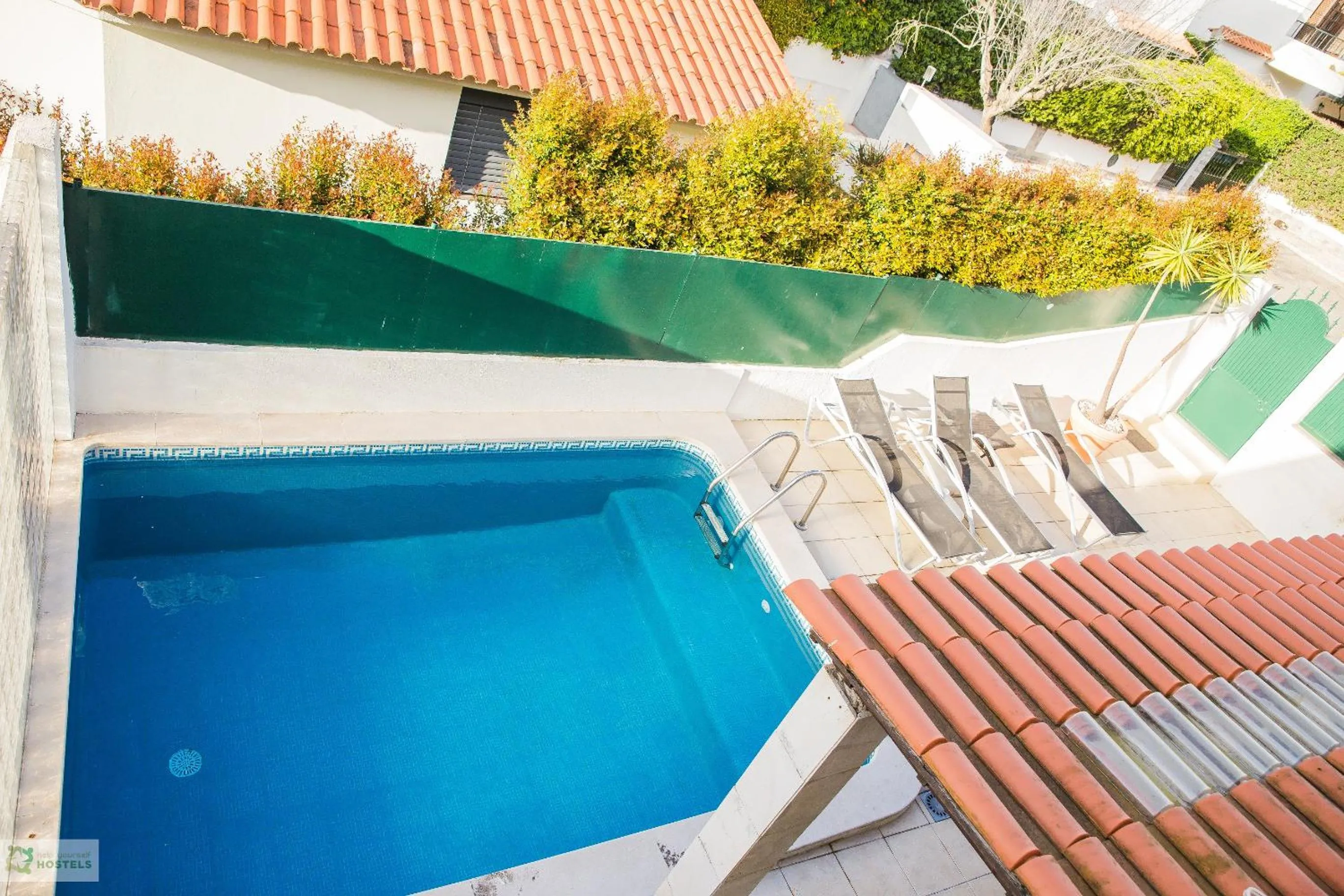 Pool view in Help Yourself Hostels - Carcavelos Coast
