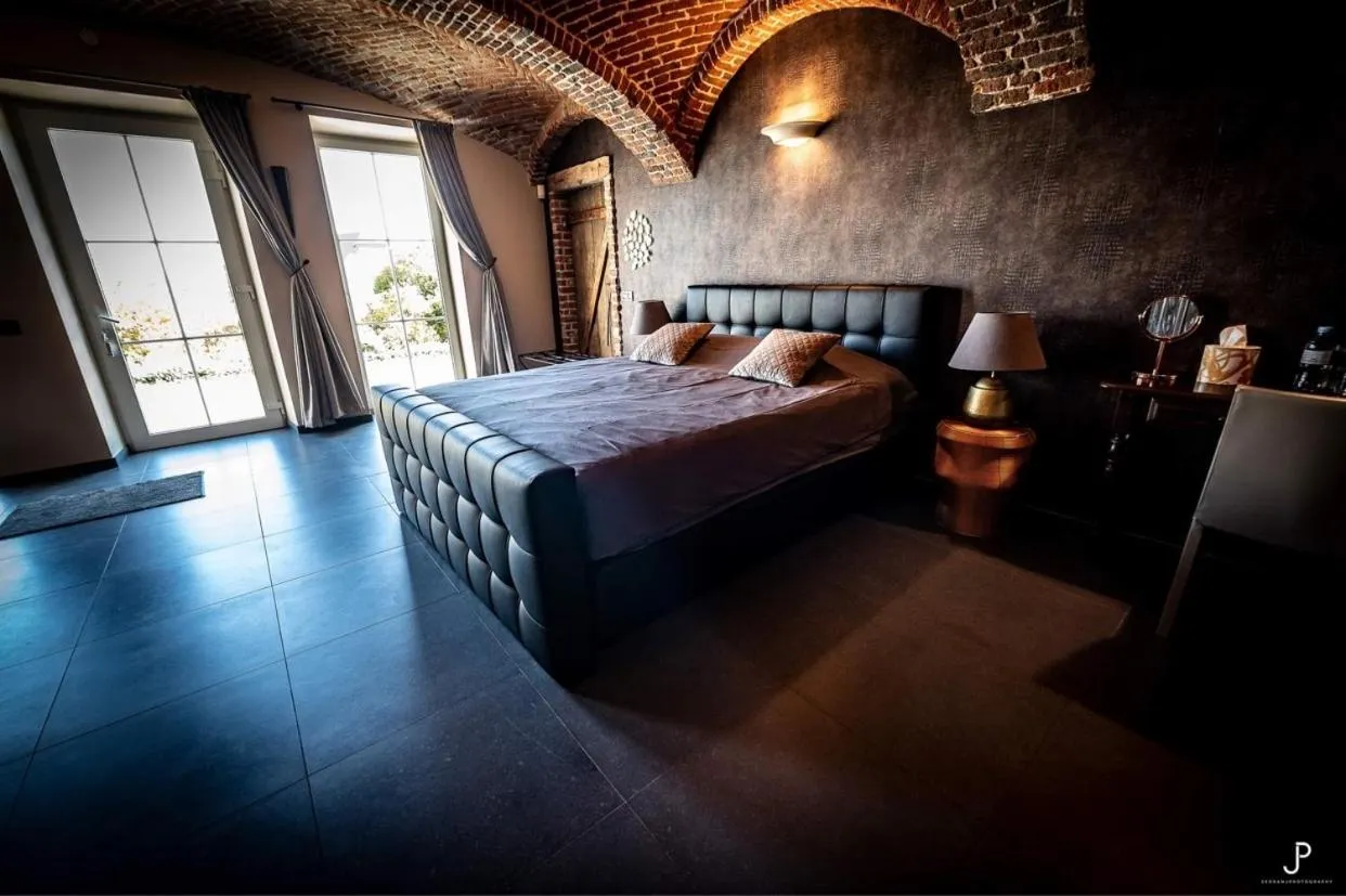 Bed in La Belle Étable