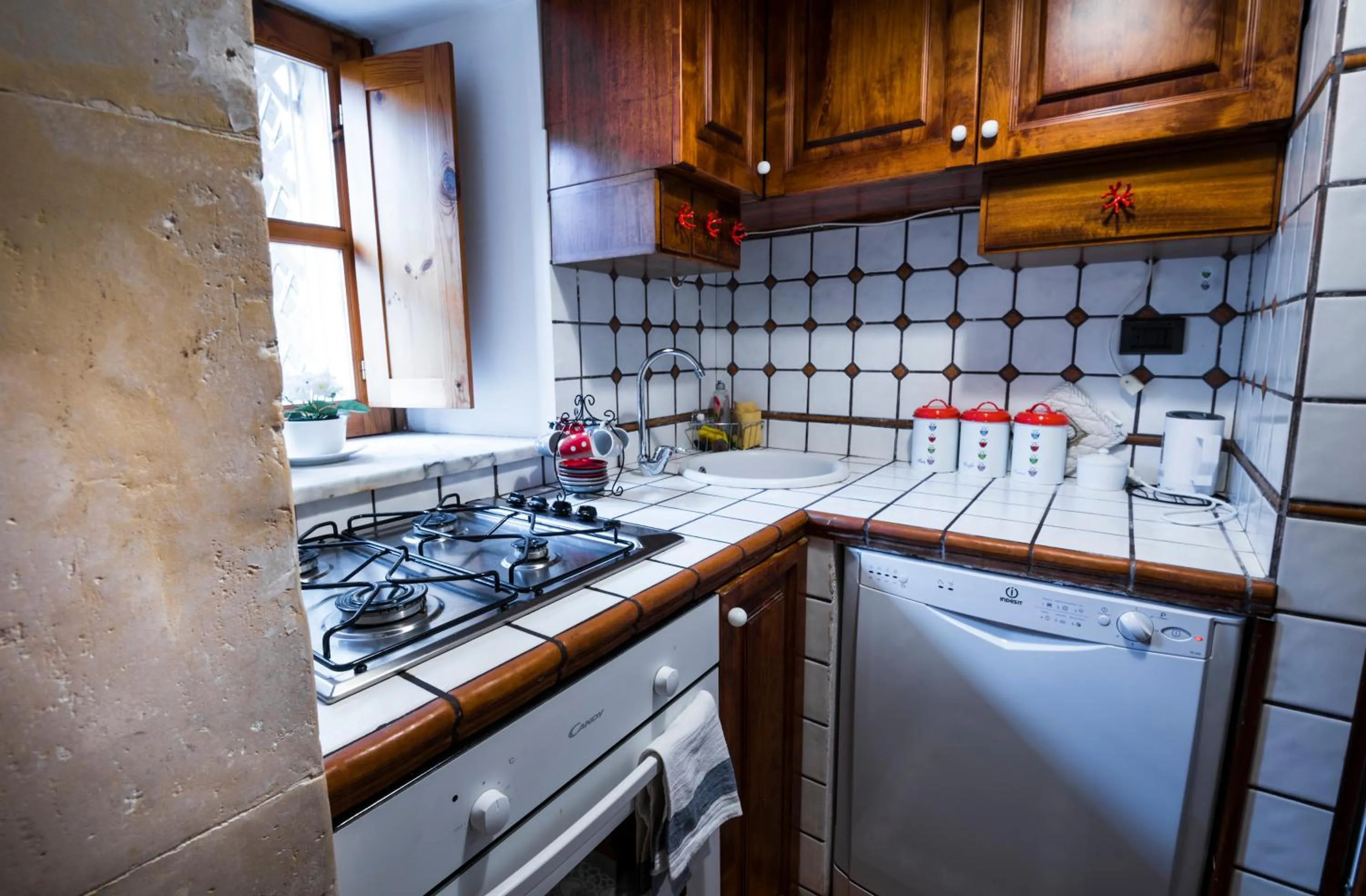 Kitchen or kitchenette in La Casa di Ilde al Duomo - Ortigia Holidays